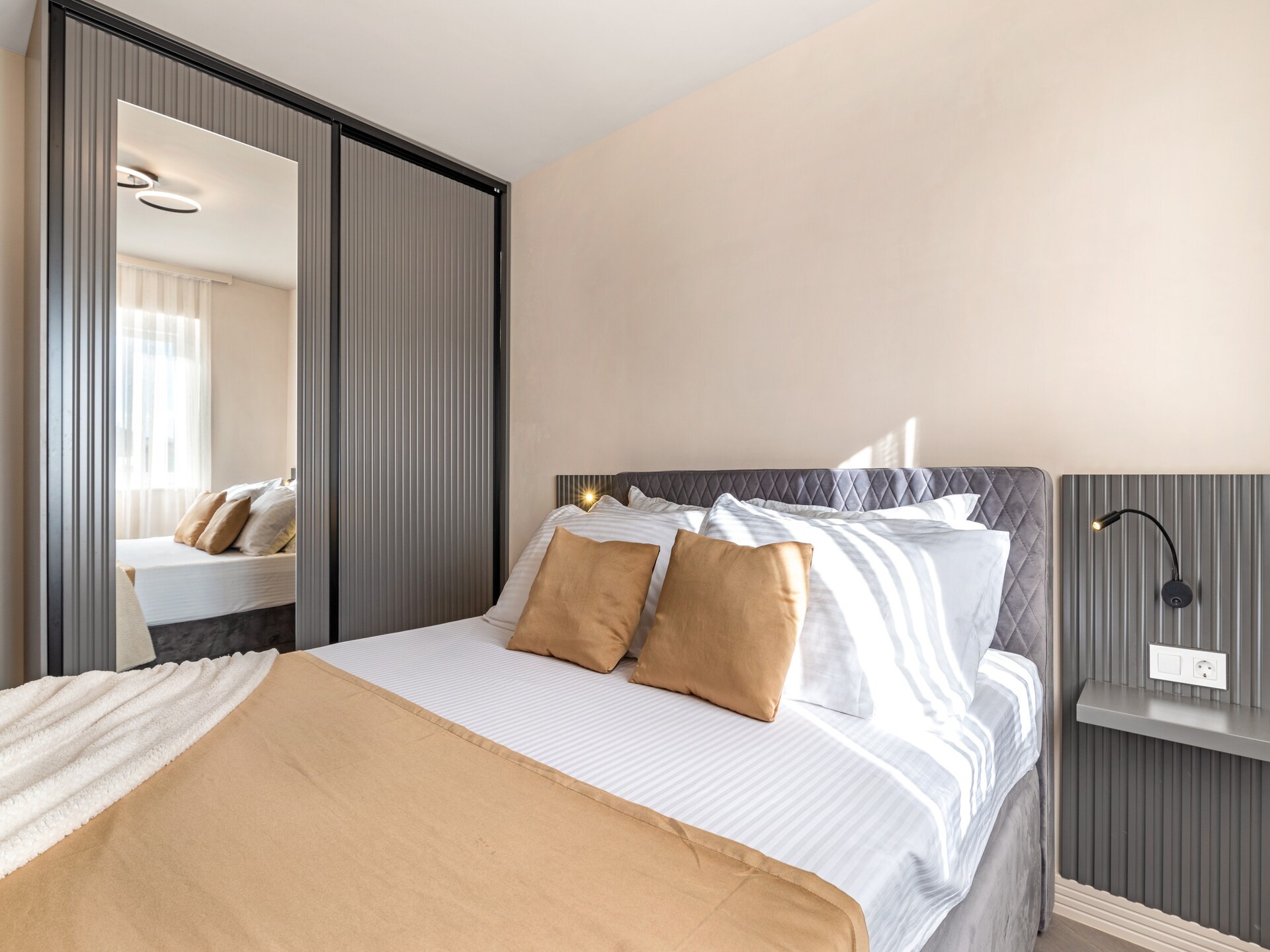 Aan het strand: Luxe appartement in Šibenik-Brodarica voor 8 personen - foto 12