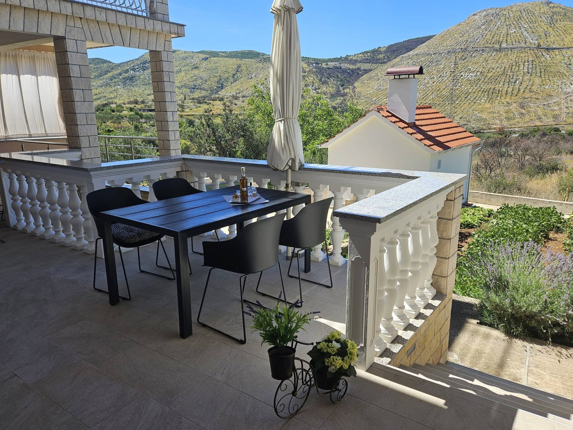 Knus appartement voor 4 bij zee in Grebaštica met tuin en BBQ - foto 6