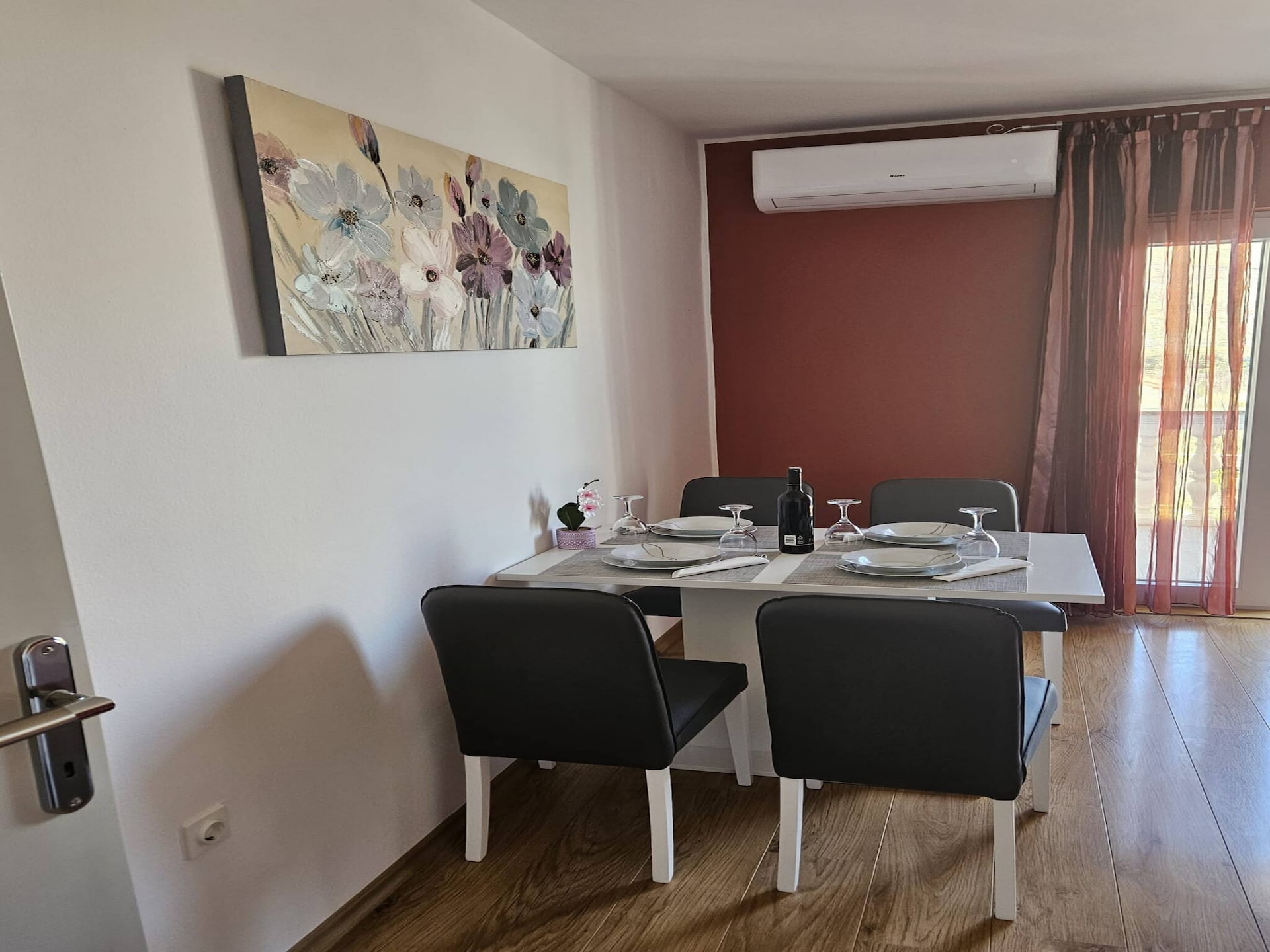 Knus appartement voor 4 bij zee in Grebaštica met tuin en BBQ - foto 3