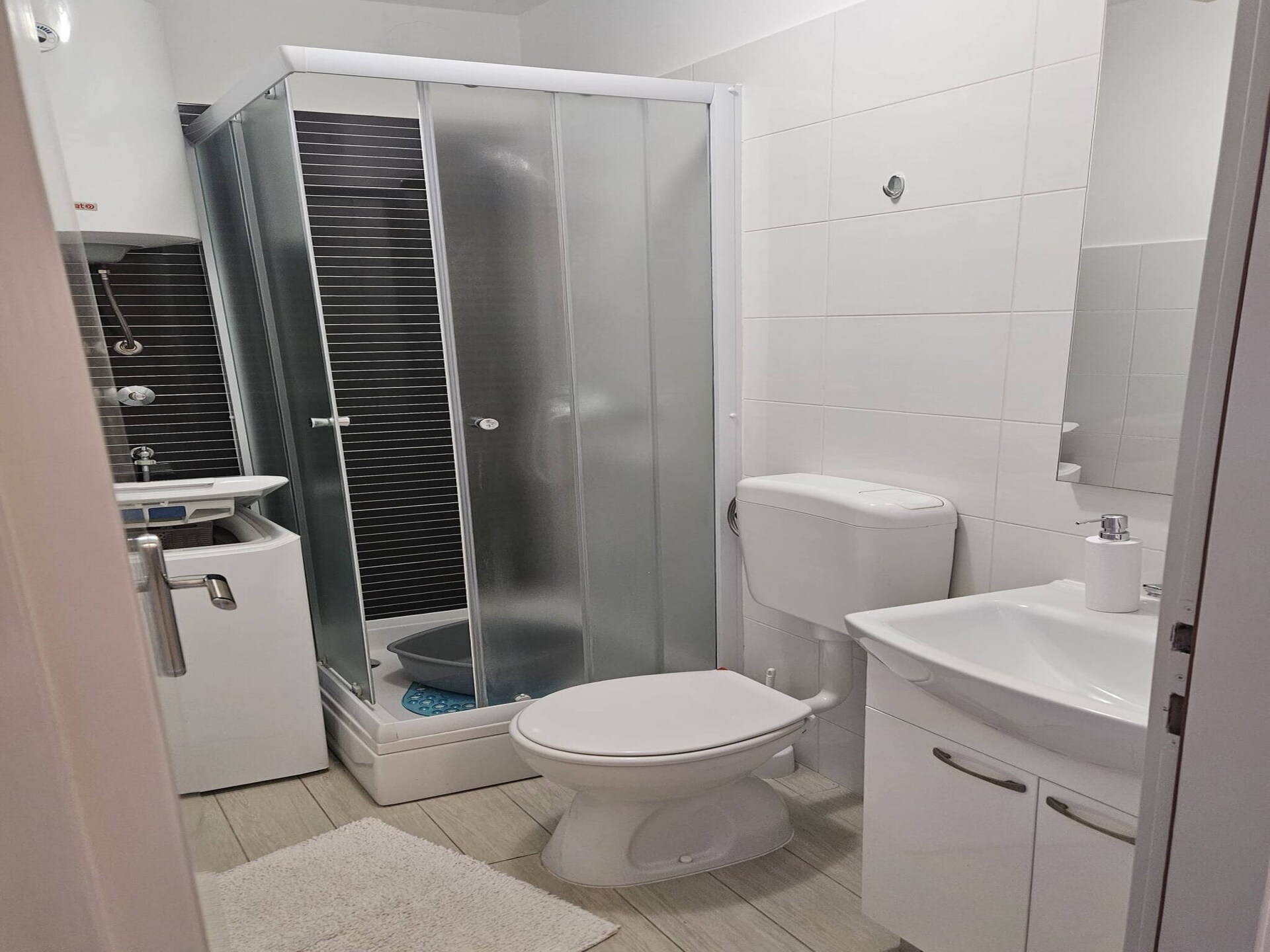 Knus appartement voor 4 bij zee in Grebaštica met tuin en BBQ - foto 10