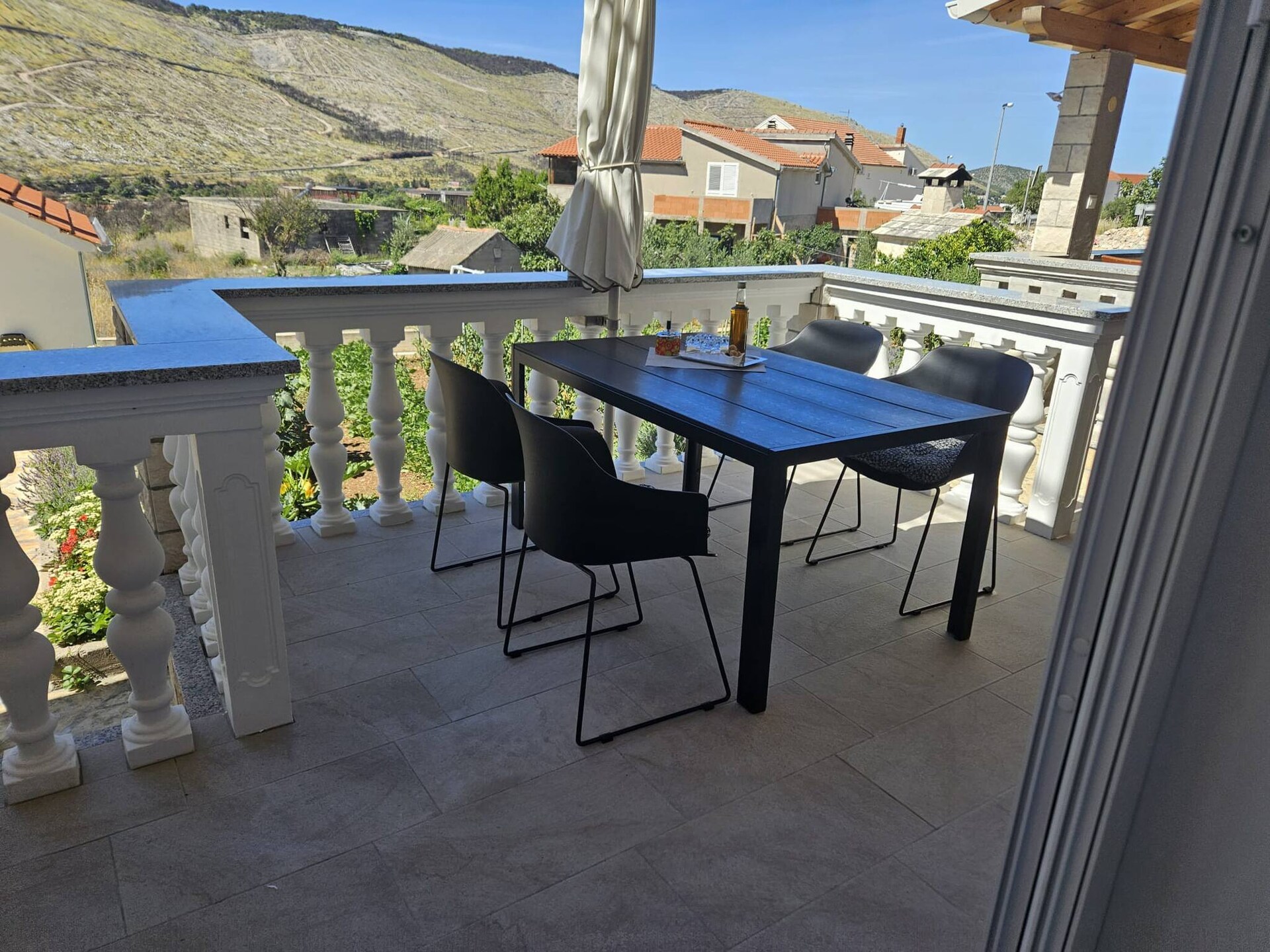 Knus appartement voor 4 bij zee in Grebaštica met tuin en BBQ - foto 12