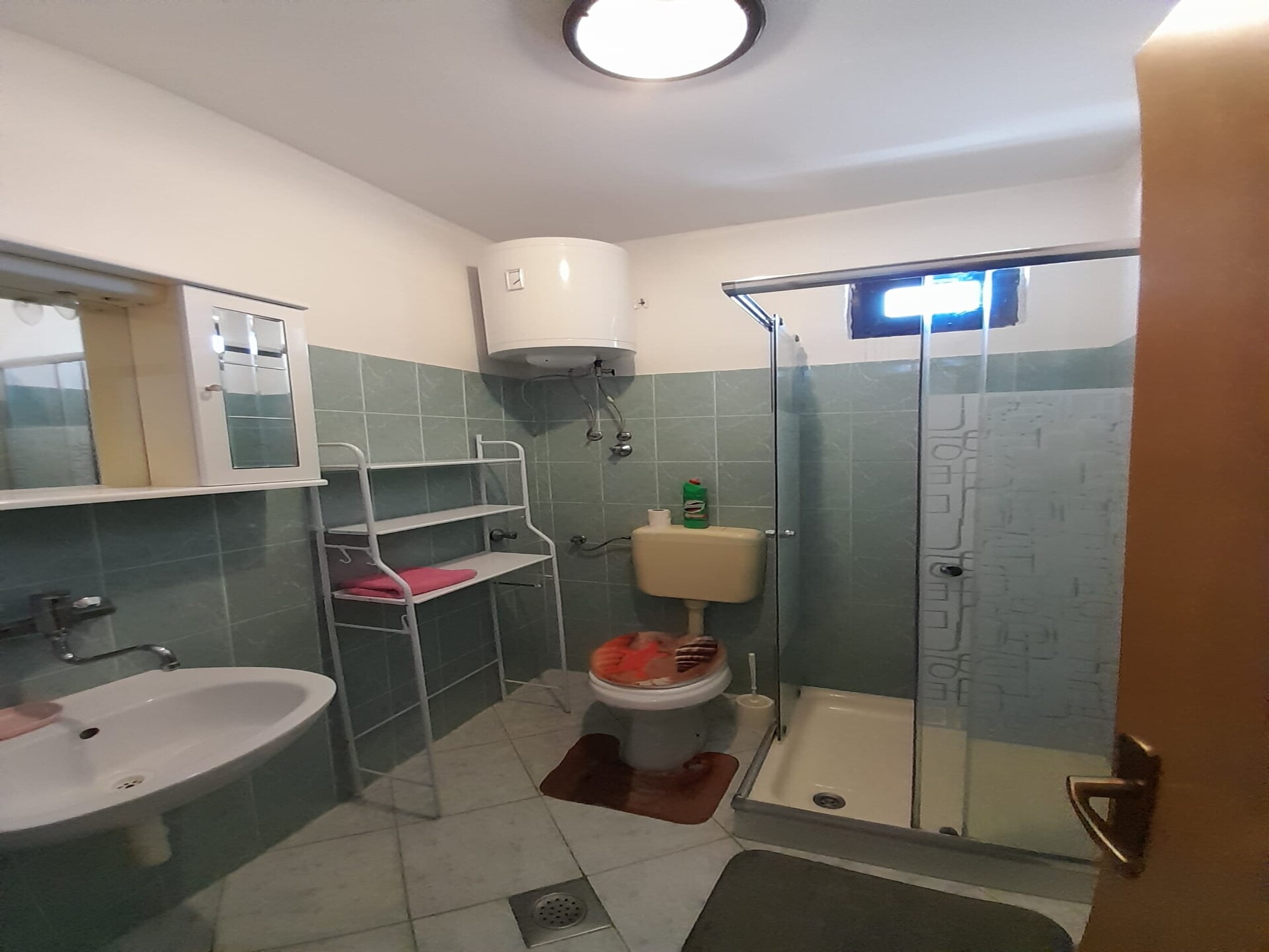 Knusse studio aan zee in Dinjiška – strand op 10 meter - foto 9