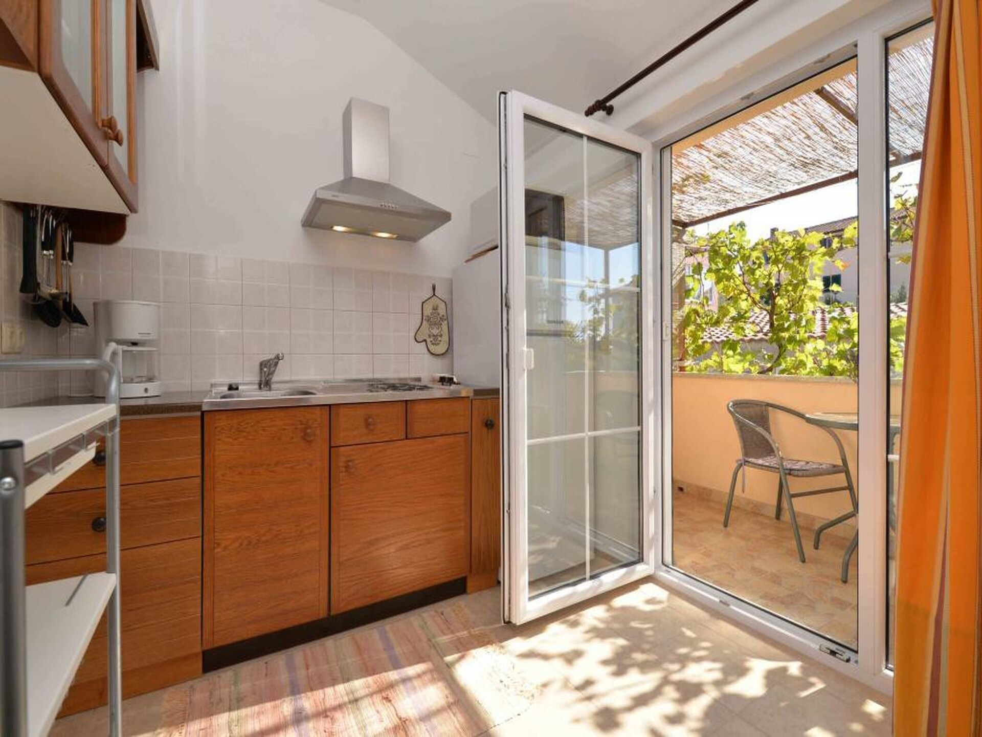 Knus appartement bij zee in Murter, dichtbij strand Slanica - foto 8
