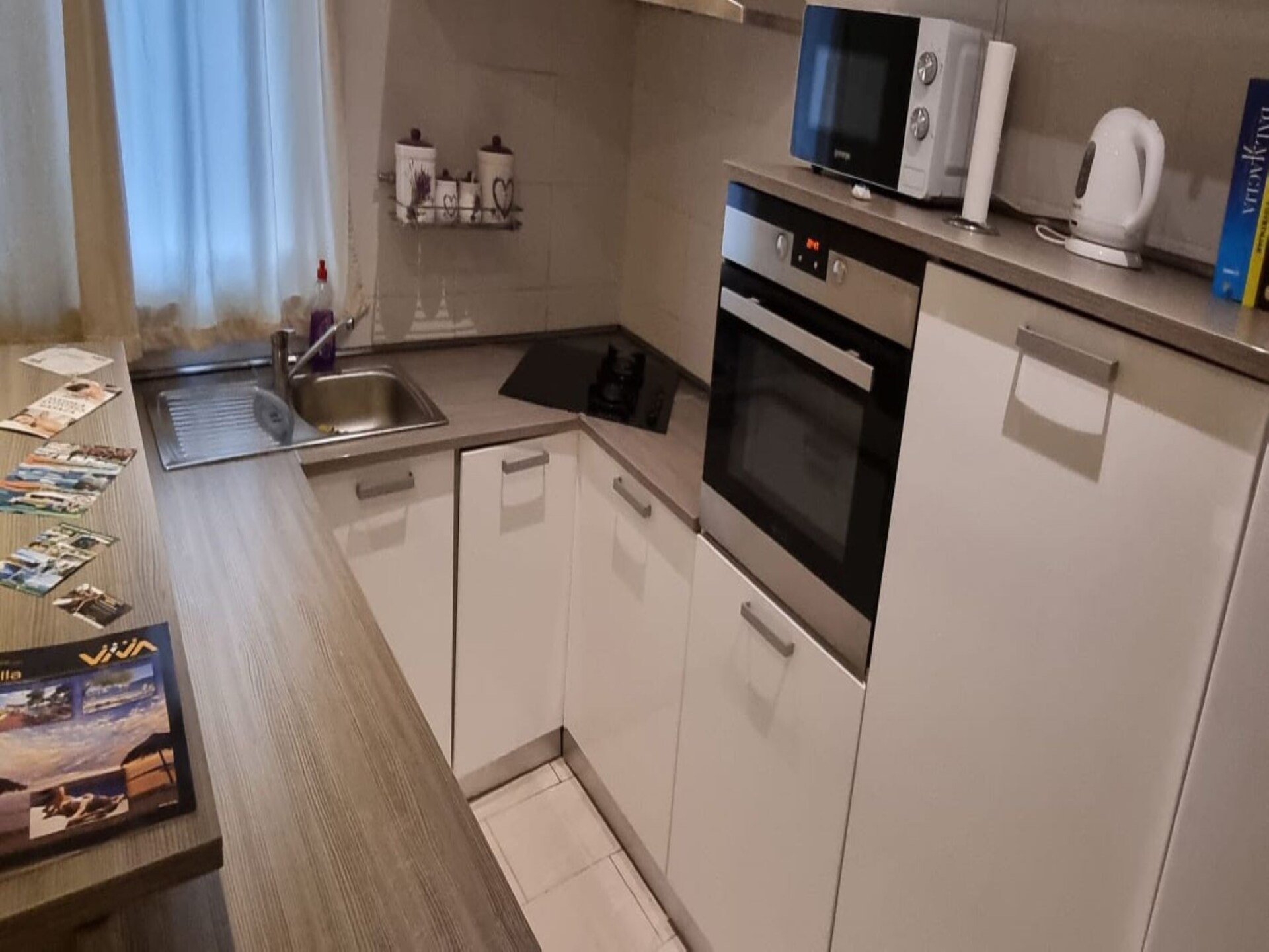 Ruim appartement met verwarmd zwembad in Kaštel Novi - foto 2