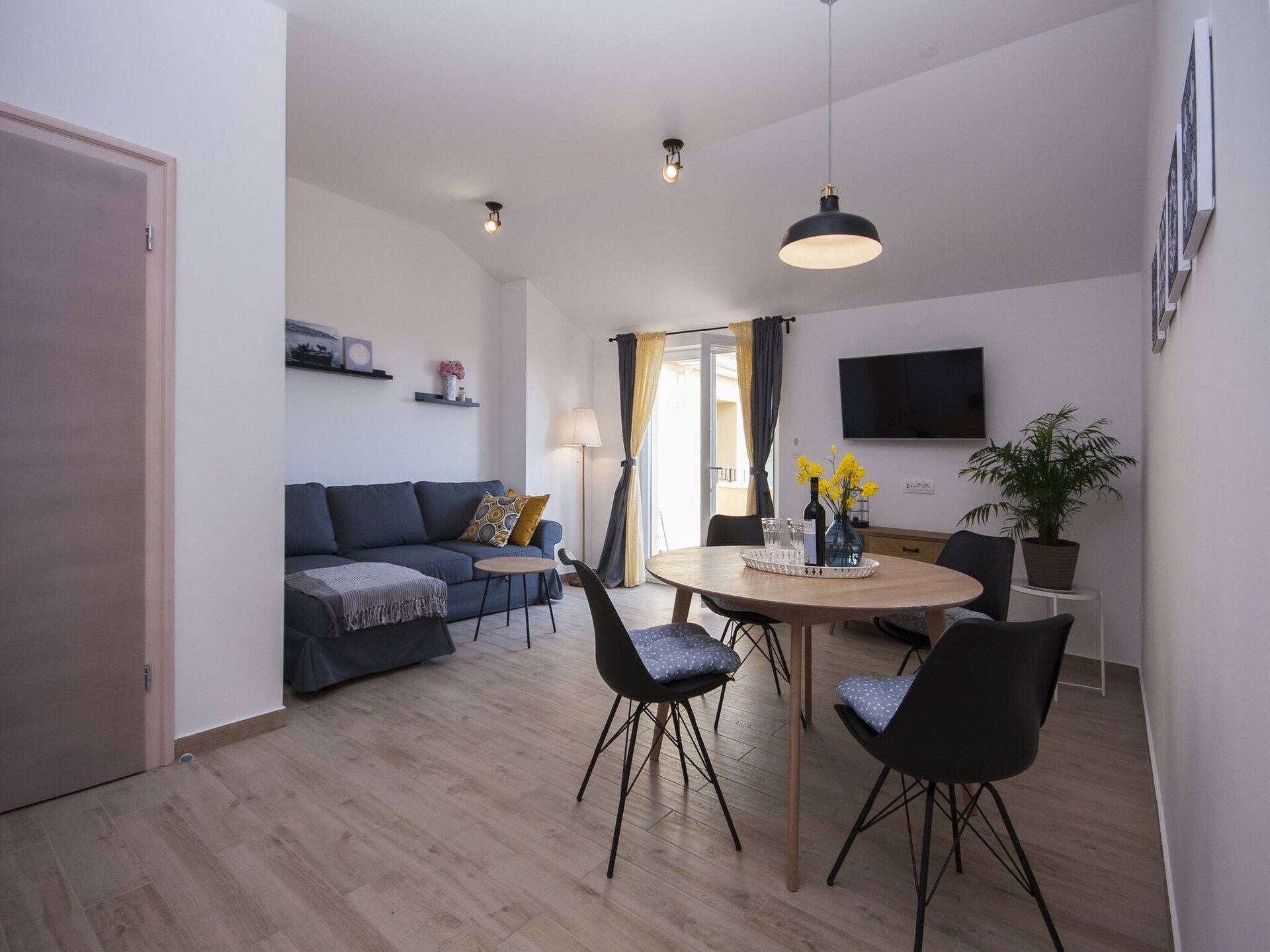 Op 850 m van het strand: Modern appartement in Šibenik-Brodarica - foto 13