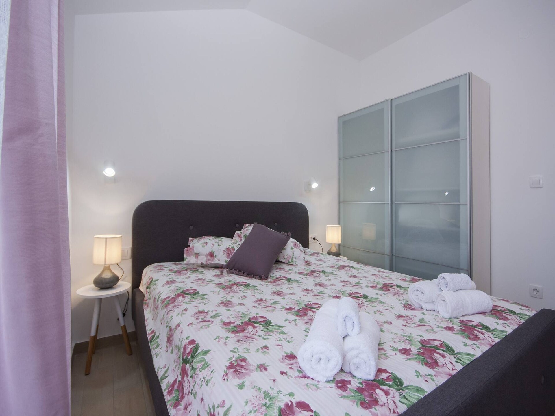 Op 850 m van het strand: Modern appartement in Šibenik-Brodarica - foto 16