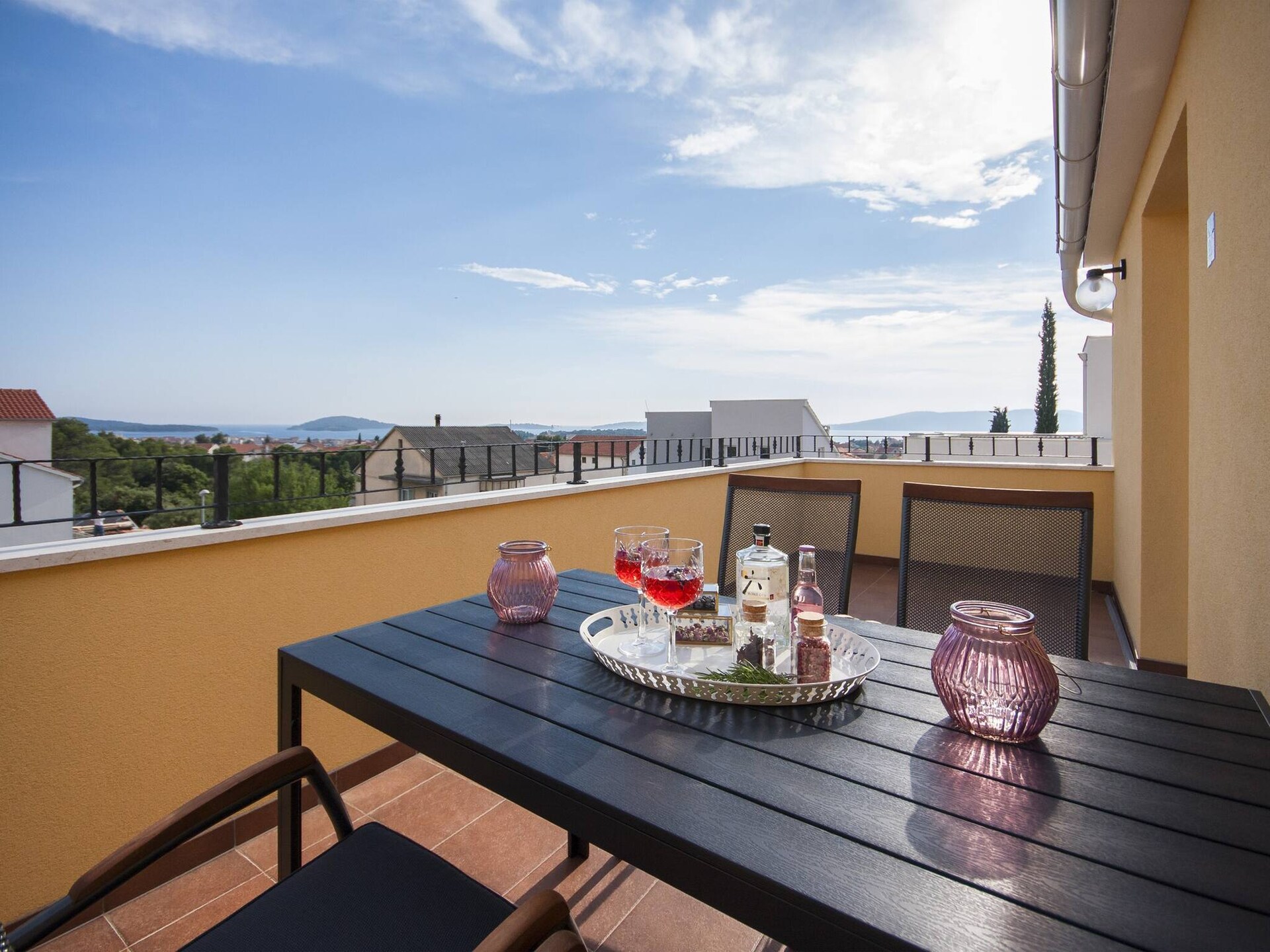 Op 850 m van het strand: Modern appartement in Šibenik-Brodarica - foto 20