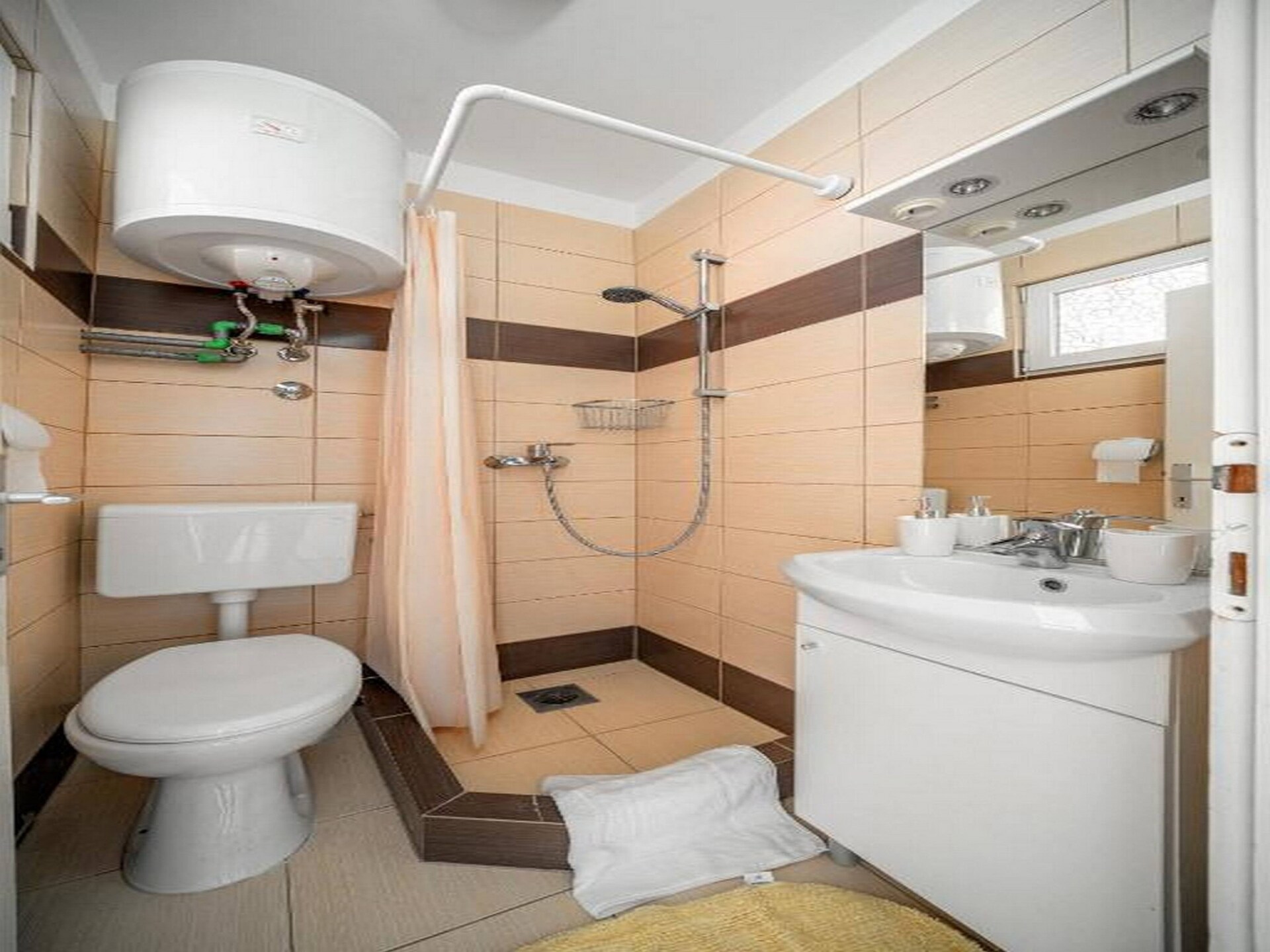 Knus appartement voor 2 in Vodice met zwembad, op 1 km van het strand - foto 8