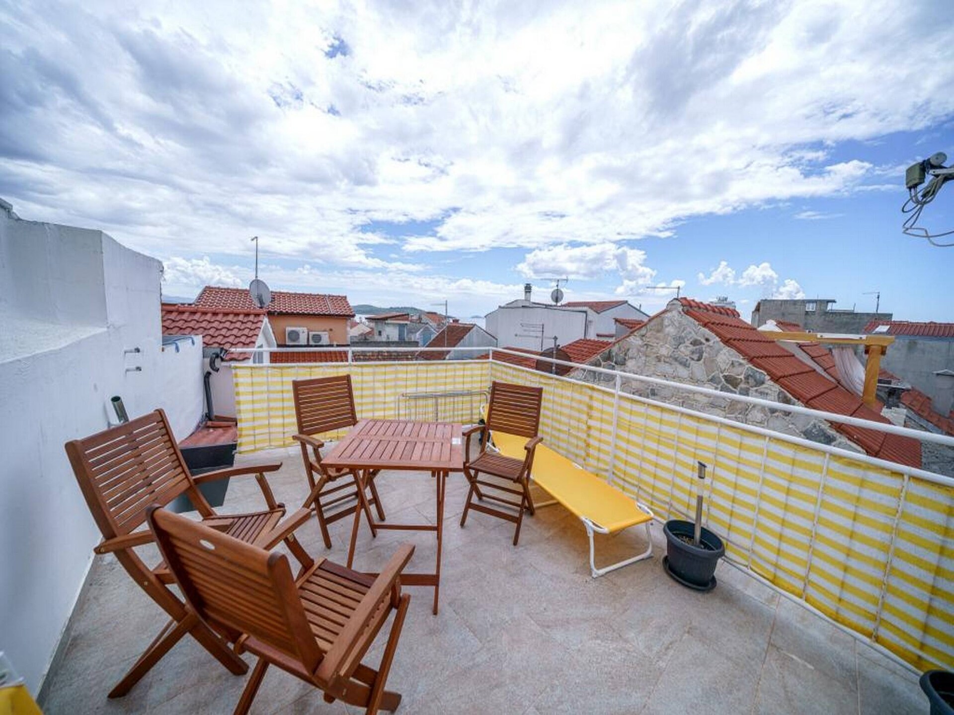 Knus appartement voor 2 in Vodice met zwembad, op 1 km van het strand - foto 4