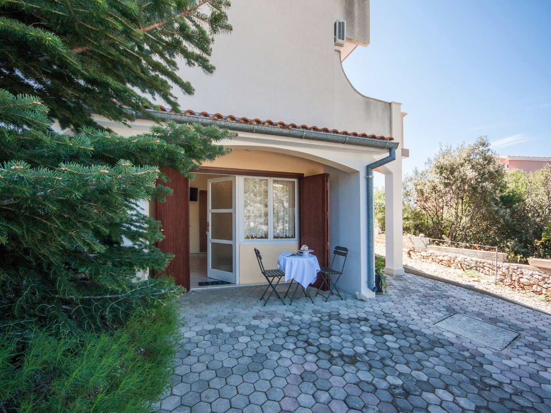 Knusse studio voor 2 bij zee in Primošten, met tuin en BBQ - foto 15