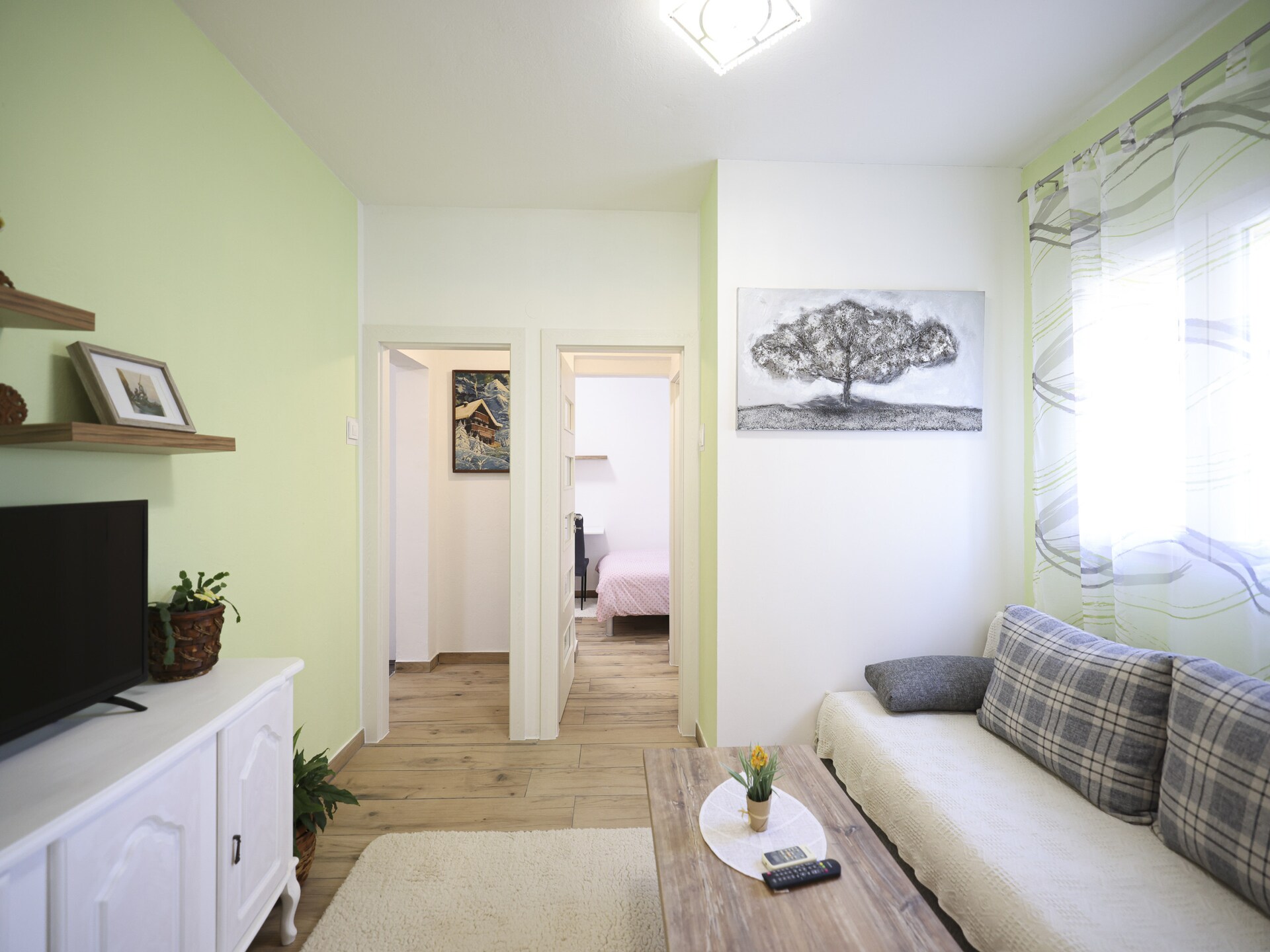 Appartement Rustica: 2-slaapkamer oase met tuin en BBQ nabij strand Zadar - foto 9