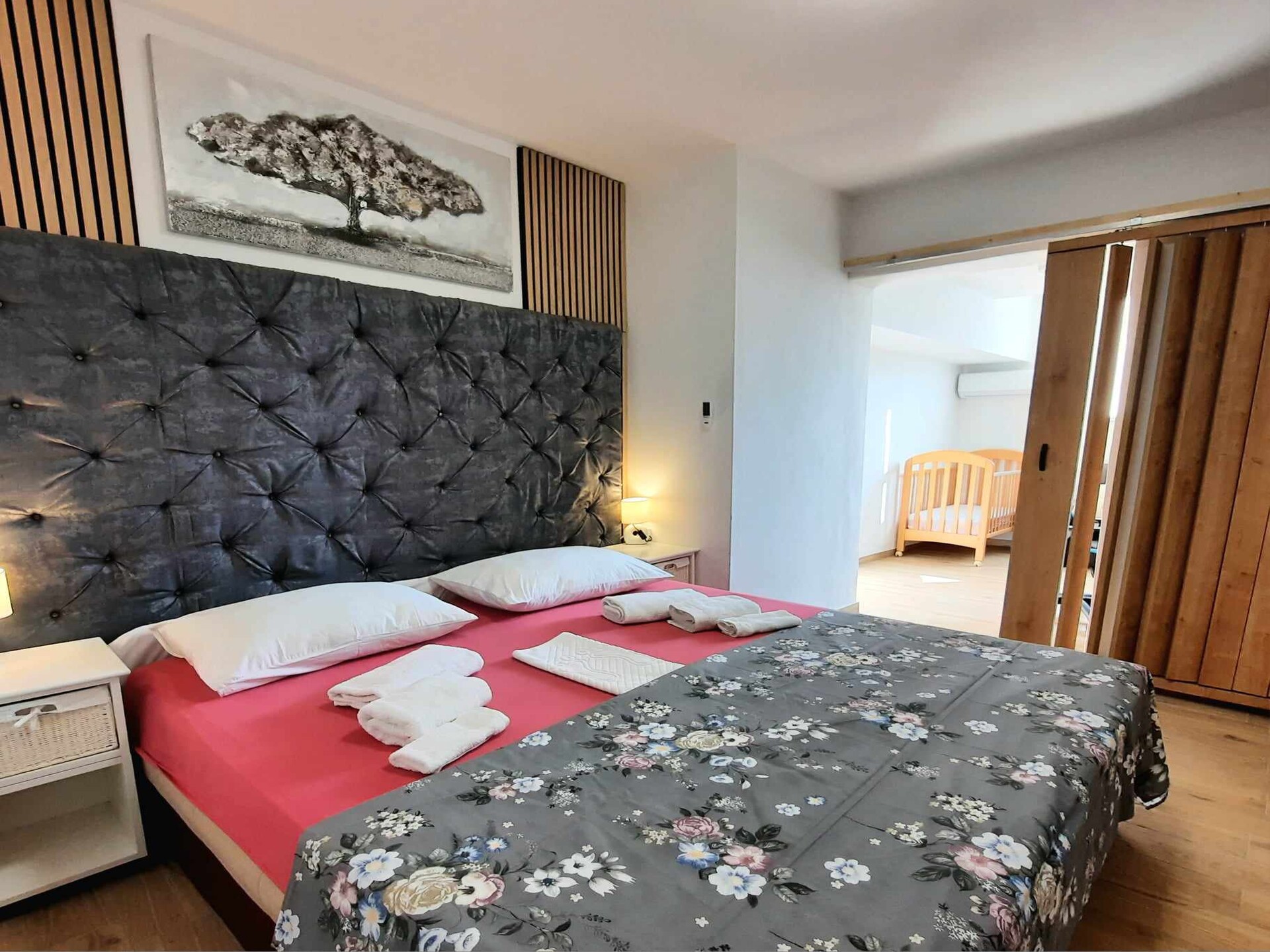 Appartement Rustica: 2-slaapkamer oase met tuin en BBQ nabij strand Zadar - foto 3