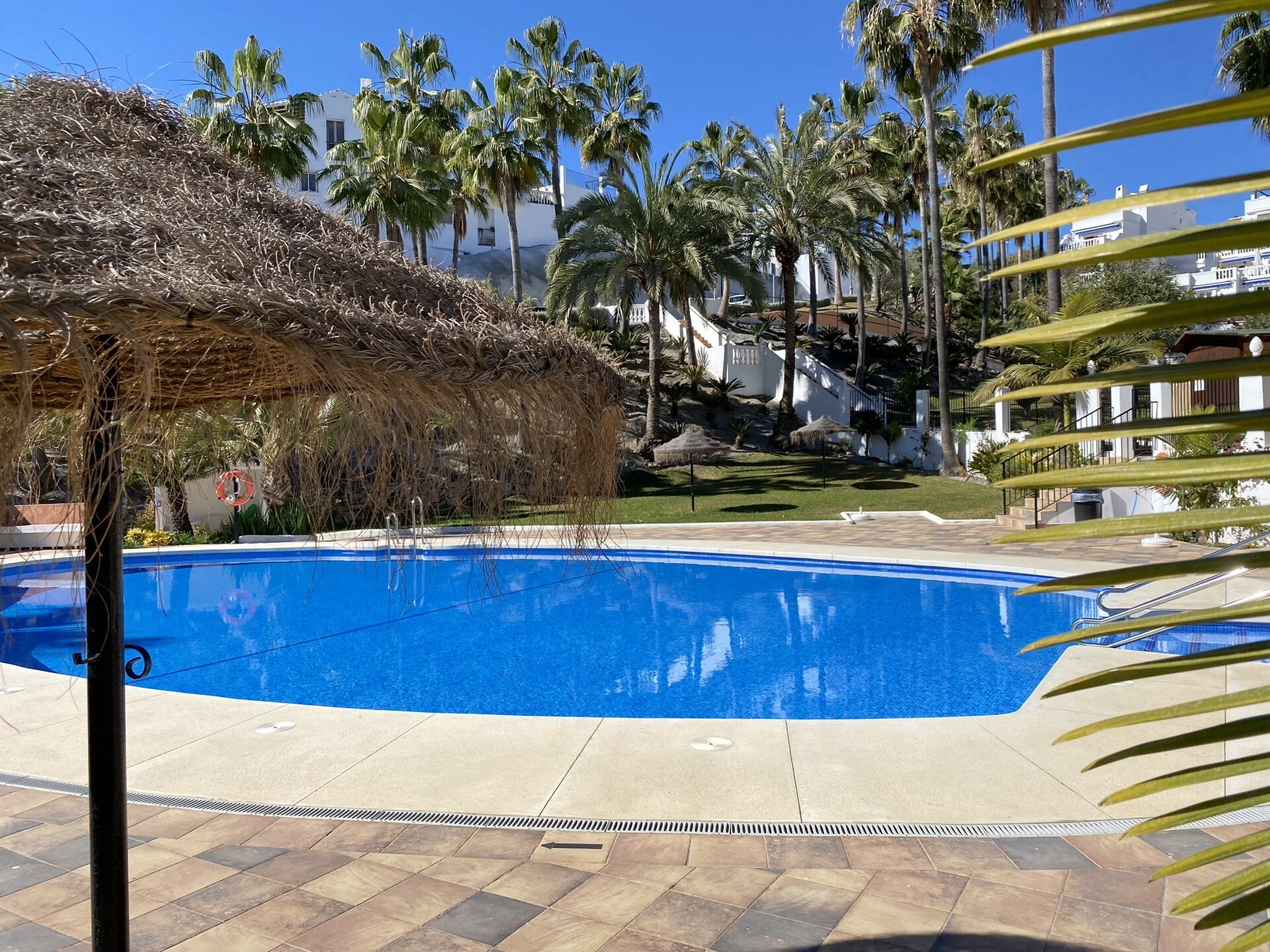 Op 1,0 km van het strand: Zonnig appartement in Nerja - foto 7