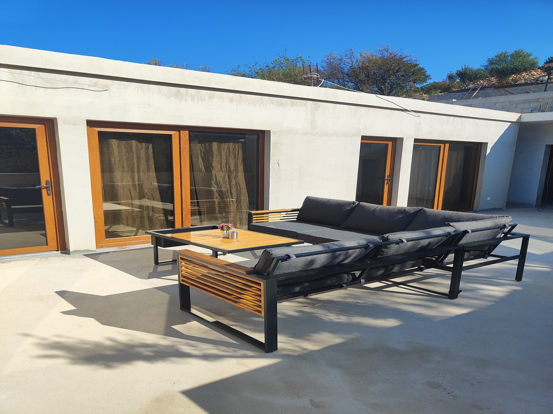 Aan het strand: ruim appartement voor 6 personen in Karlobag - foto 4