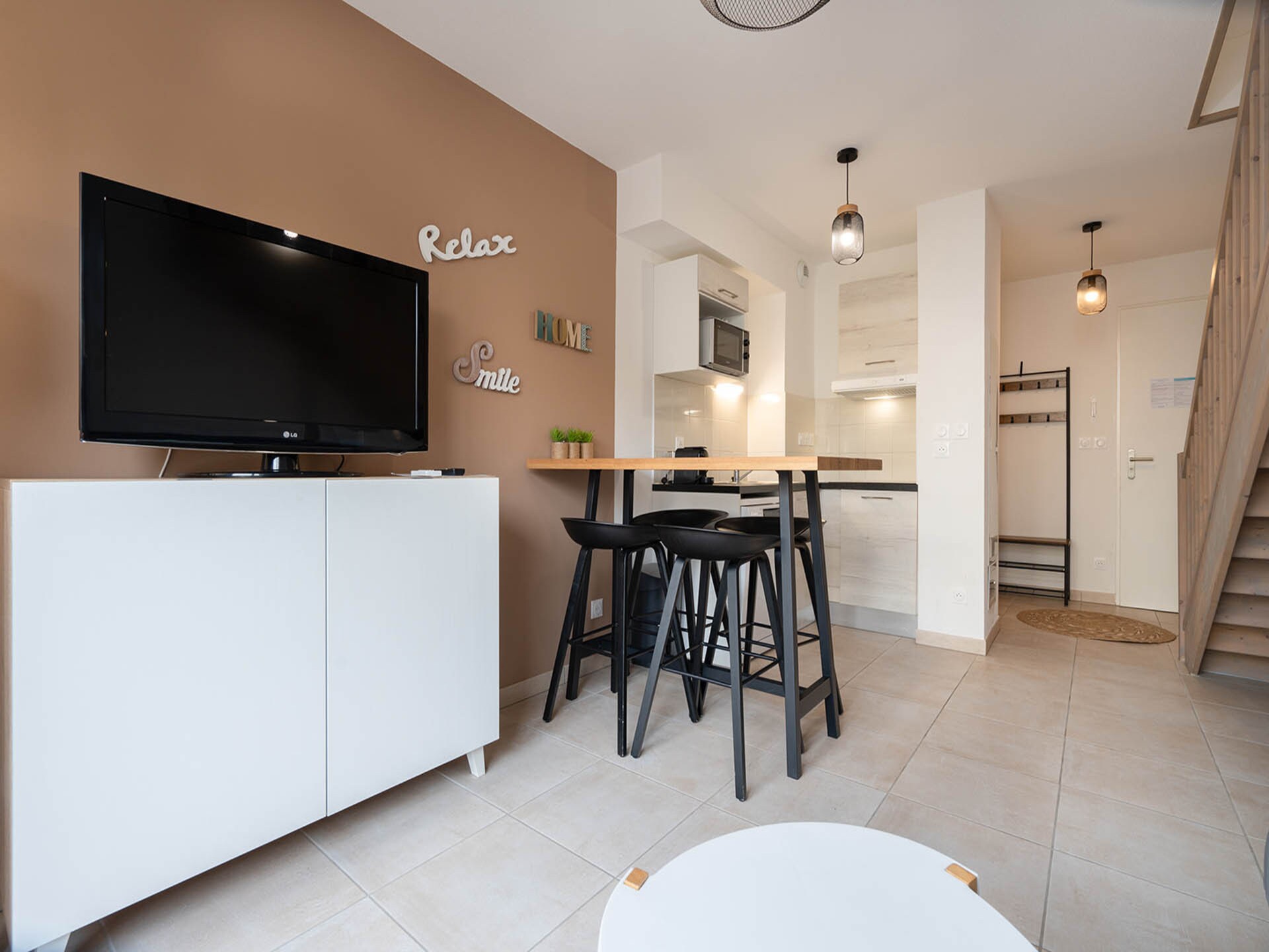 Zongeborgen villa op 450m van het strand in Sérignan - foto 11