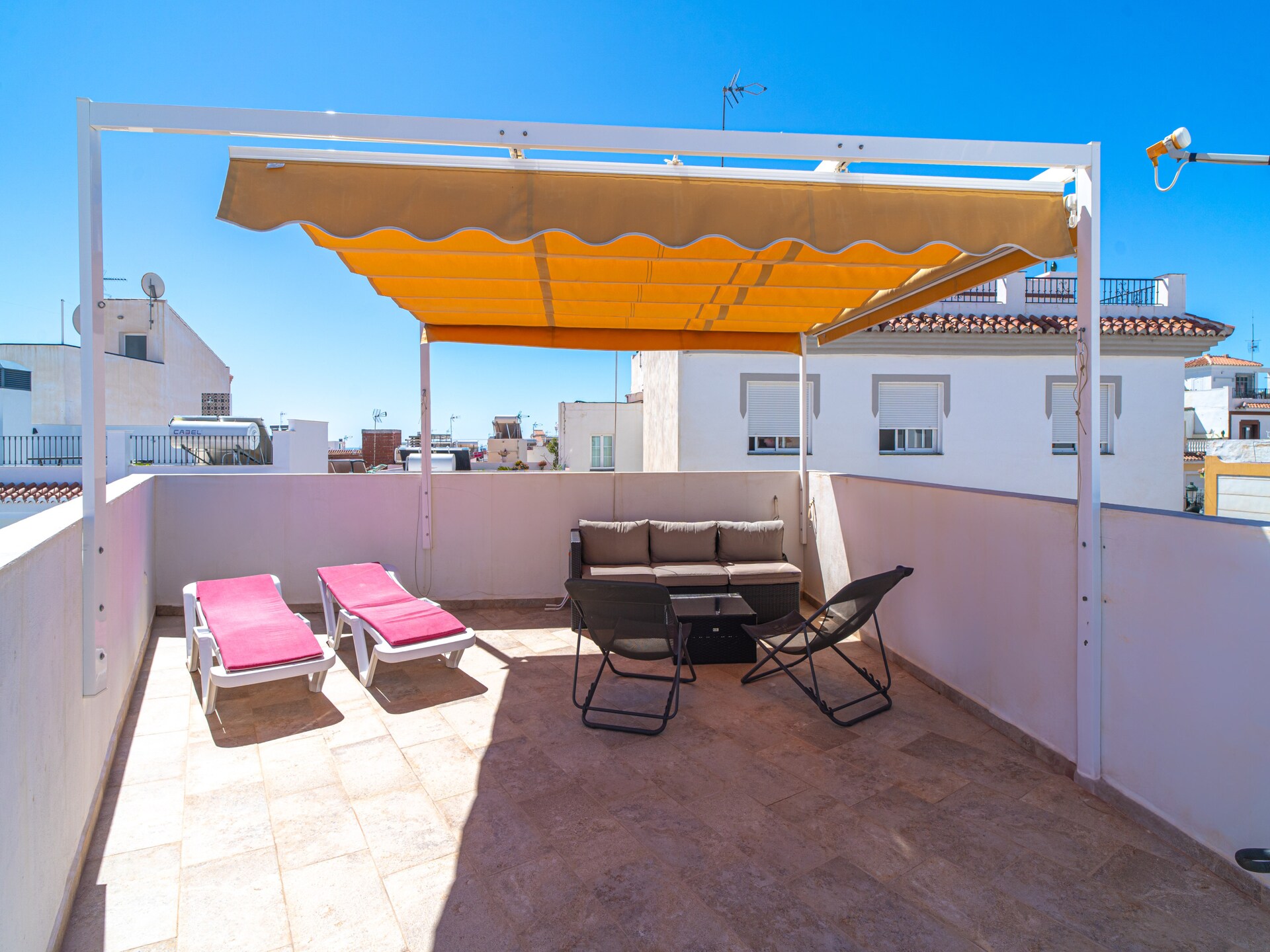 Vrijstaand vakantiehuis met uitzicht op zee en gemeenschappelijk zwembad in Nerja - foto 33
