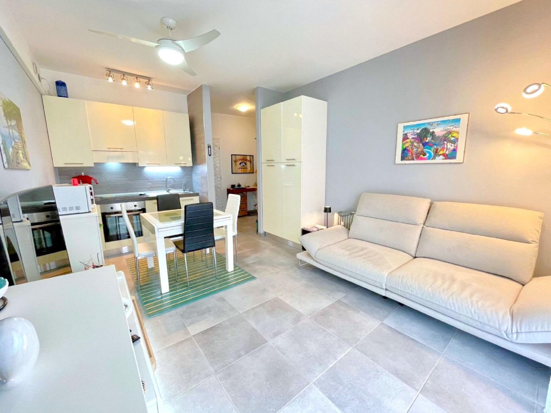 Gelijkvloers appartement op 100m van strand Porto Santa Margherita - foto 4