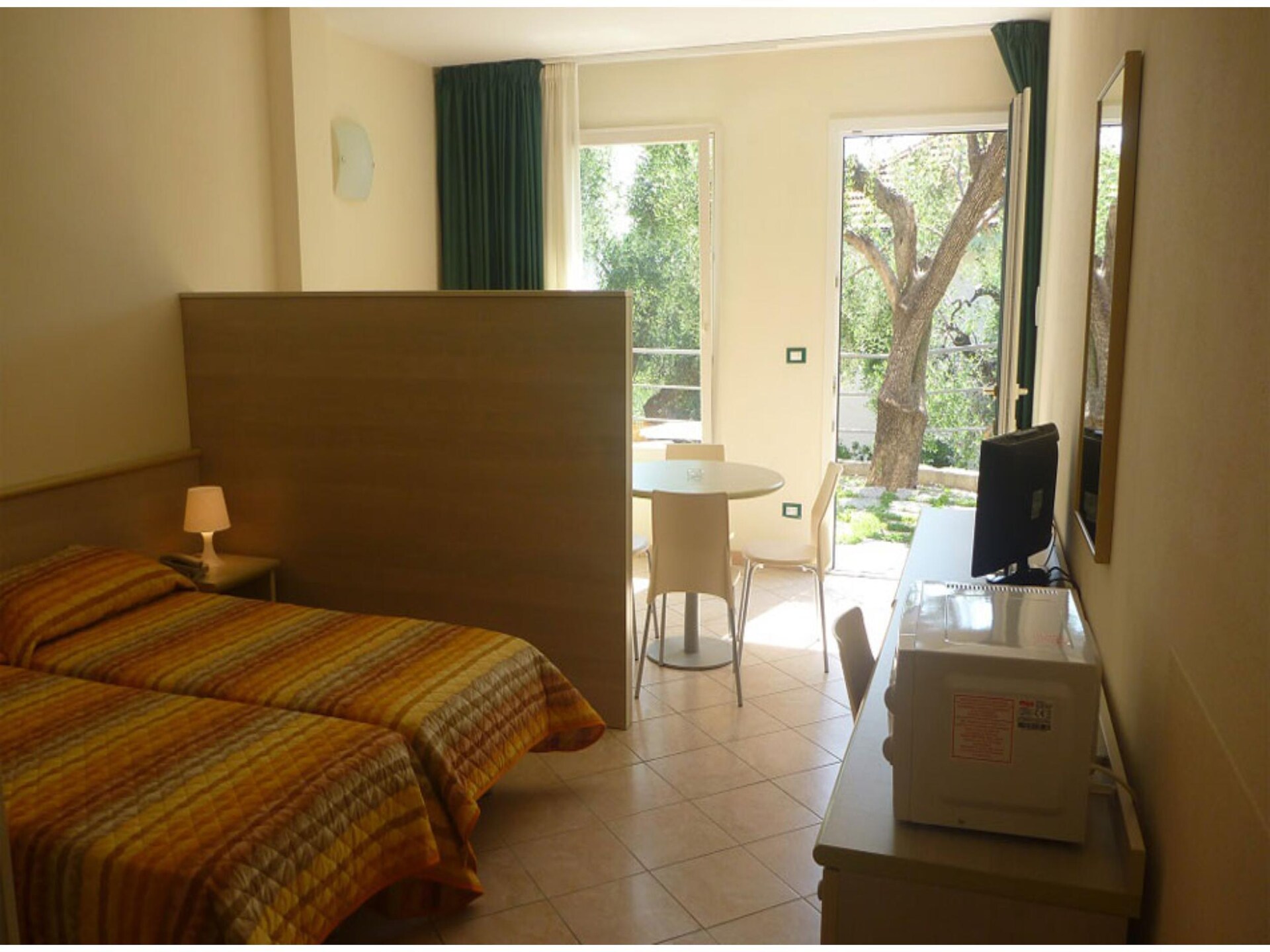 Studio voor 4 personen met zwembad en uitzicht nabij Porto Maurizio - foto 11