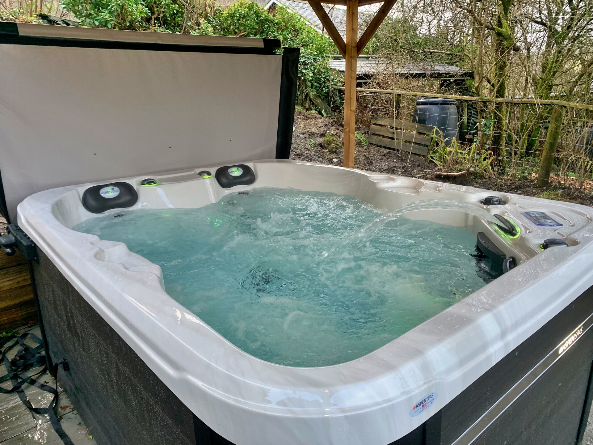 Knus landhuis met bubbelbad aan de voet van Snowdonia - foto 1