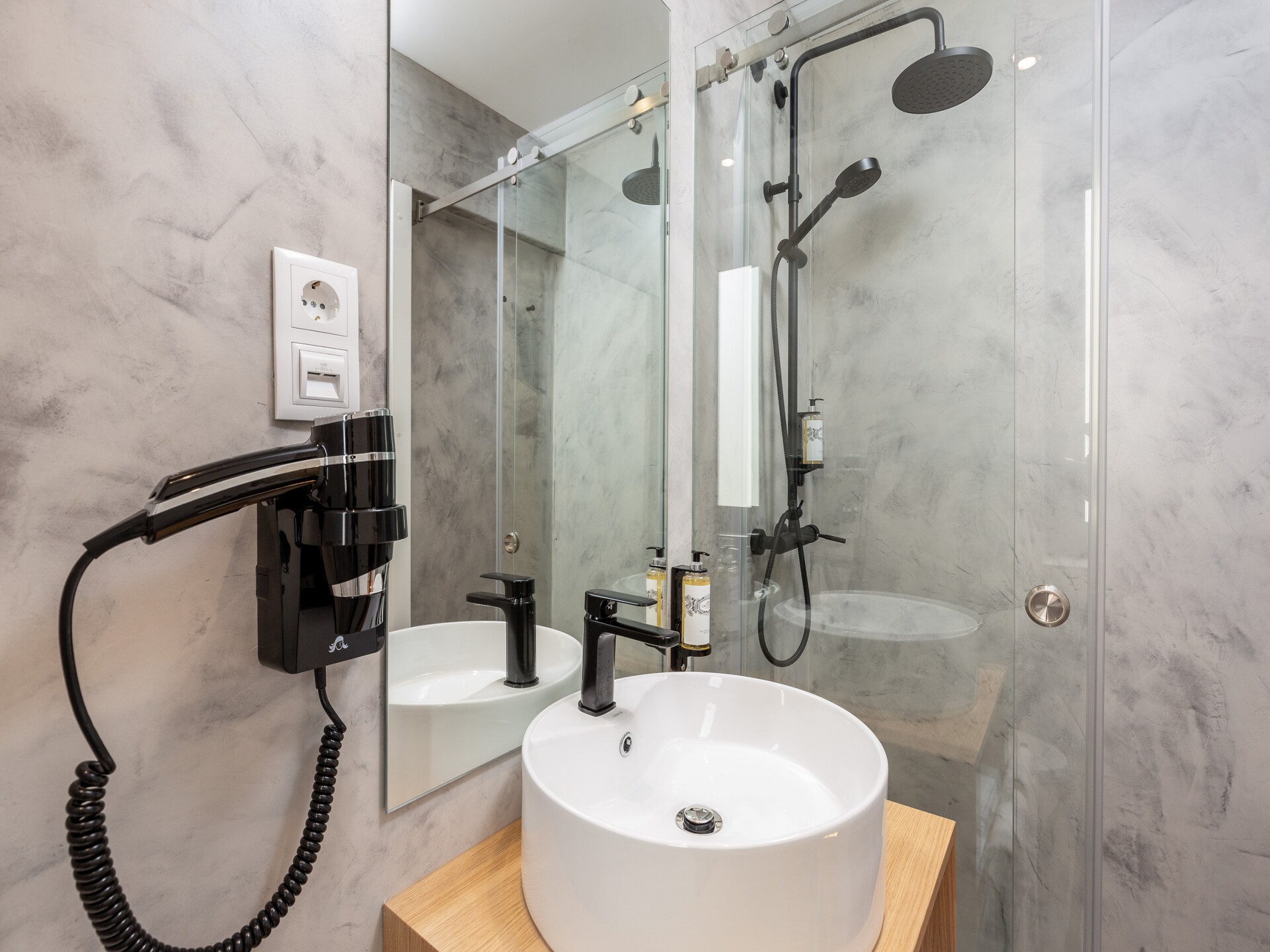 Feel Porto Bacchus Townhouse: Stijlvol appartement voor 12 personen in hartje Porto - foto 30