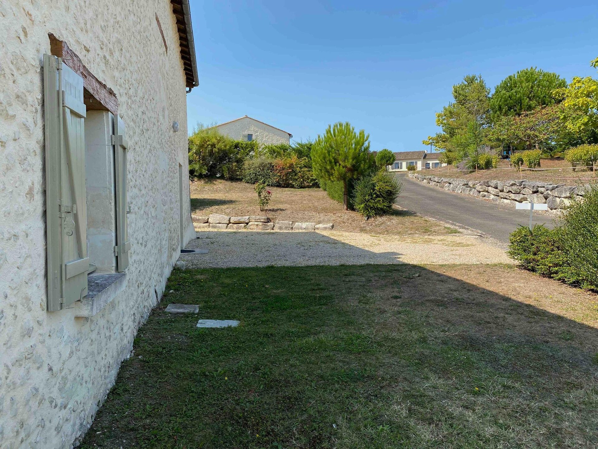 Ruim vakantiehuis Le Genêt in Chalais voor 8 personen - foto 9