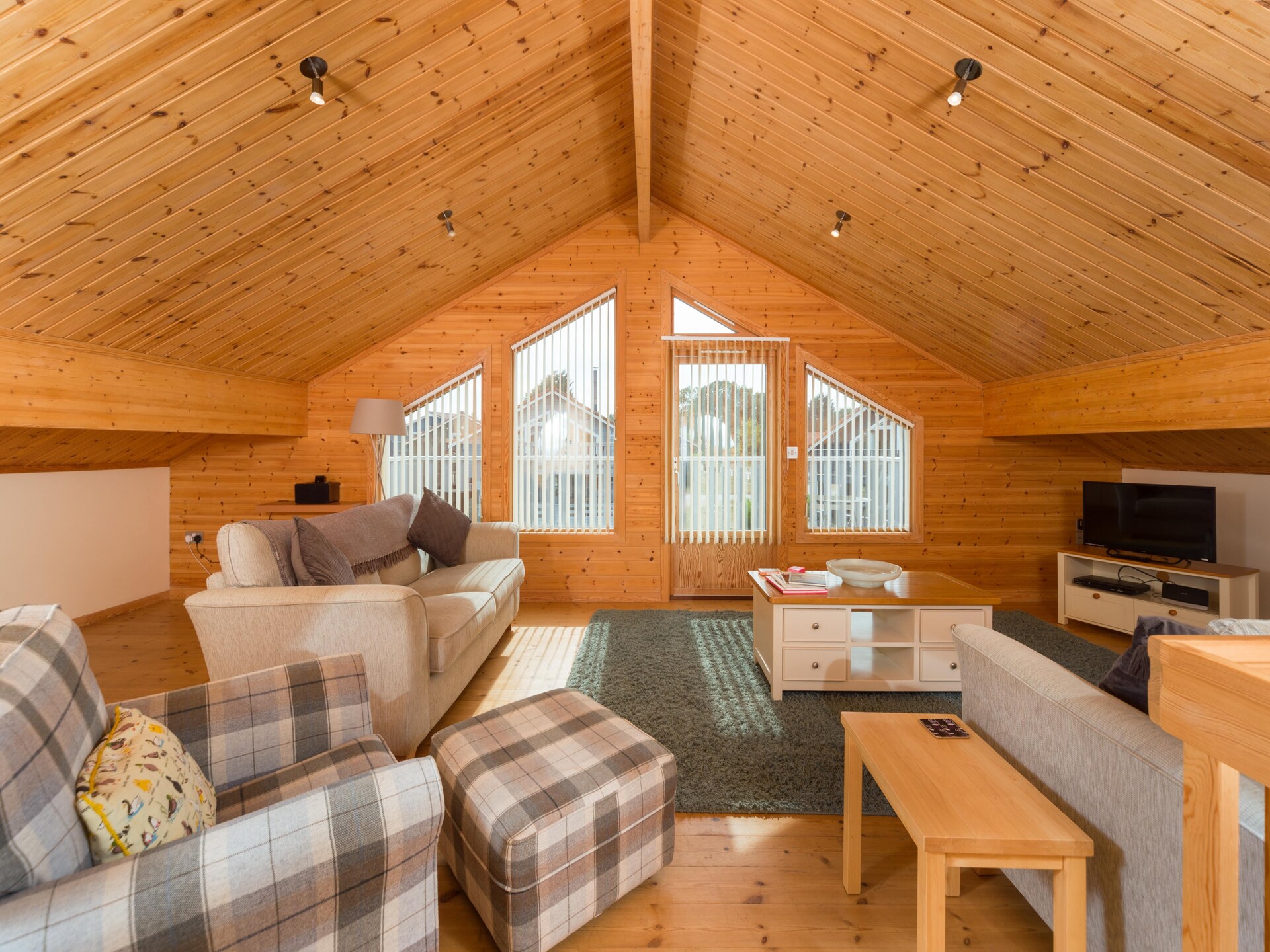 Puddleduck: Scandinavische lodge aan het meer in Fritton, Norfolk - foto 9