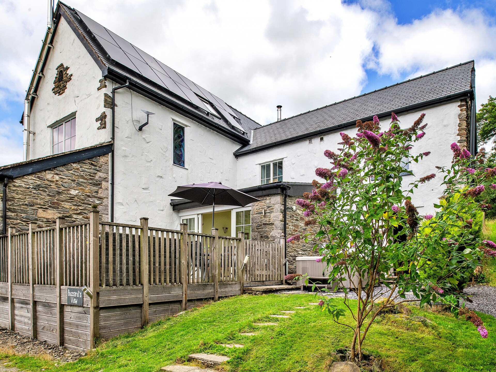 Buzzards View: luxe vakantiehuis met hot tub in Conwy Valley, Noord-Wales - foto 1
