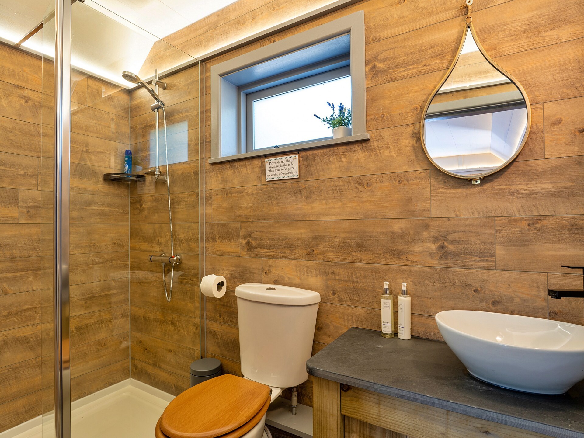Luxe appartement Driftwood met uitzicht op Widemouth Bay - foto 18