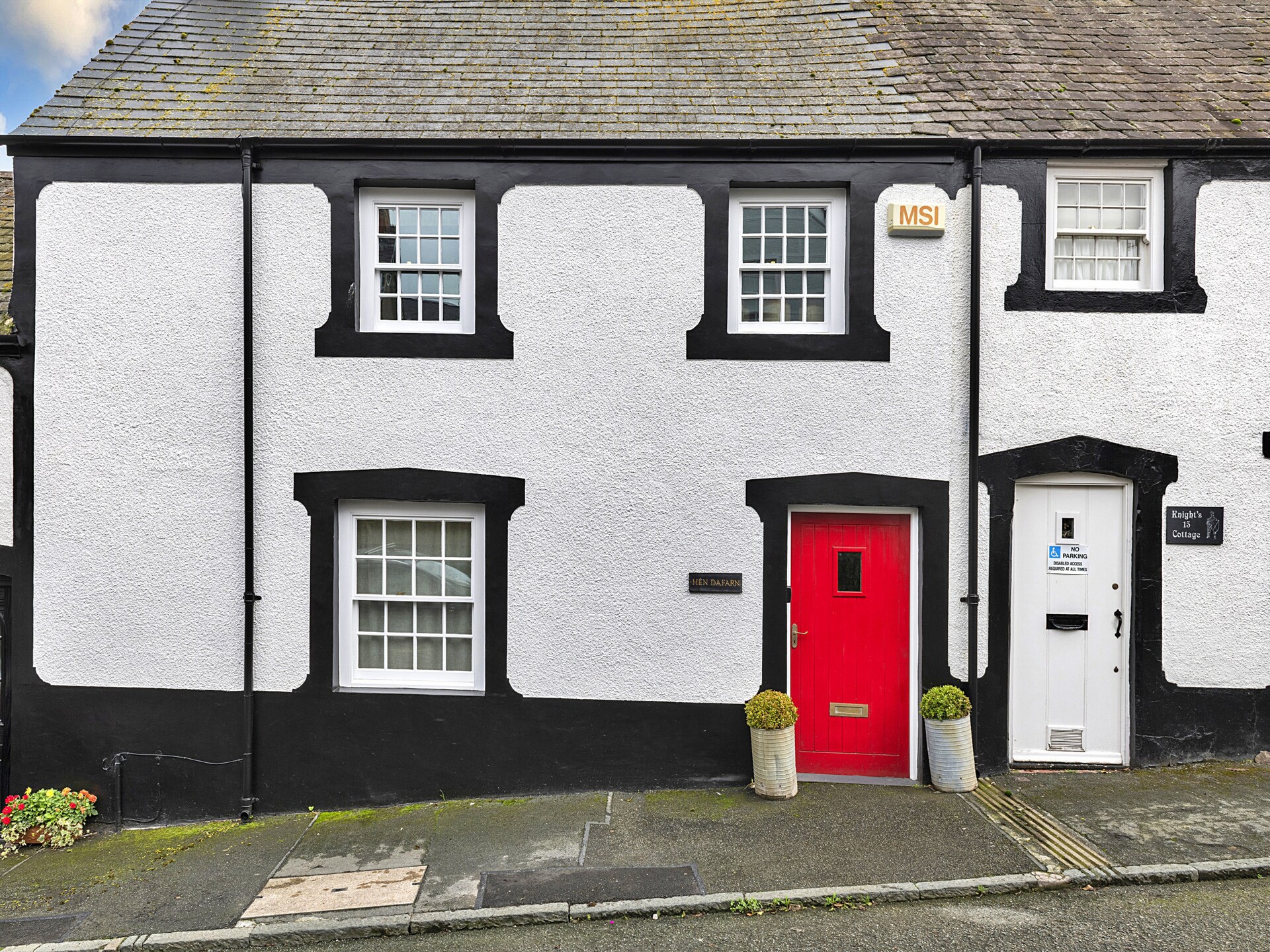 15e-eeuws landhuis in Conwy met uitzicht op het kasteel en zonnige tuin - foto 6