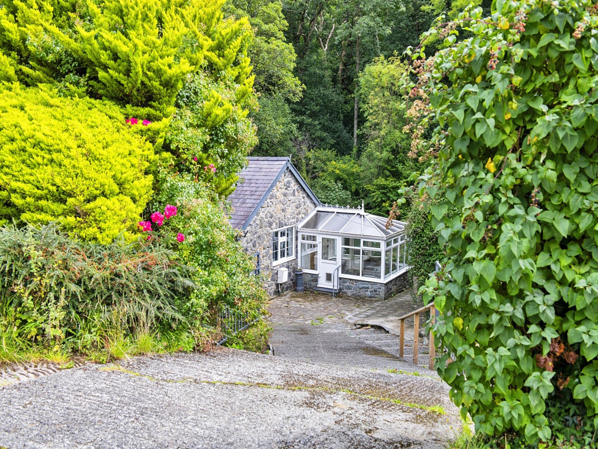 Rustiek landhuis aan de rivier in Rowen, Snowdonia – 5 personen - foto 31