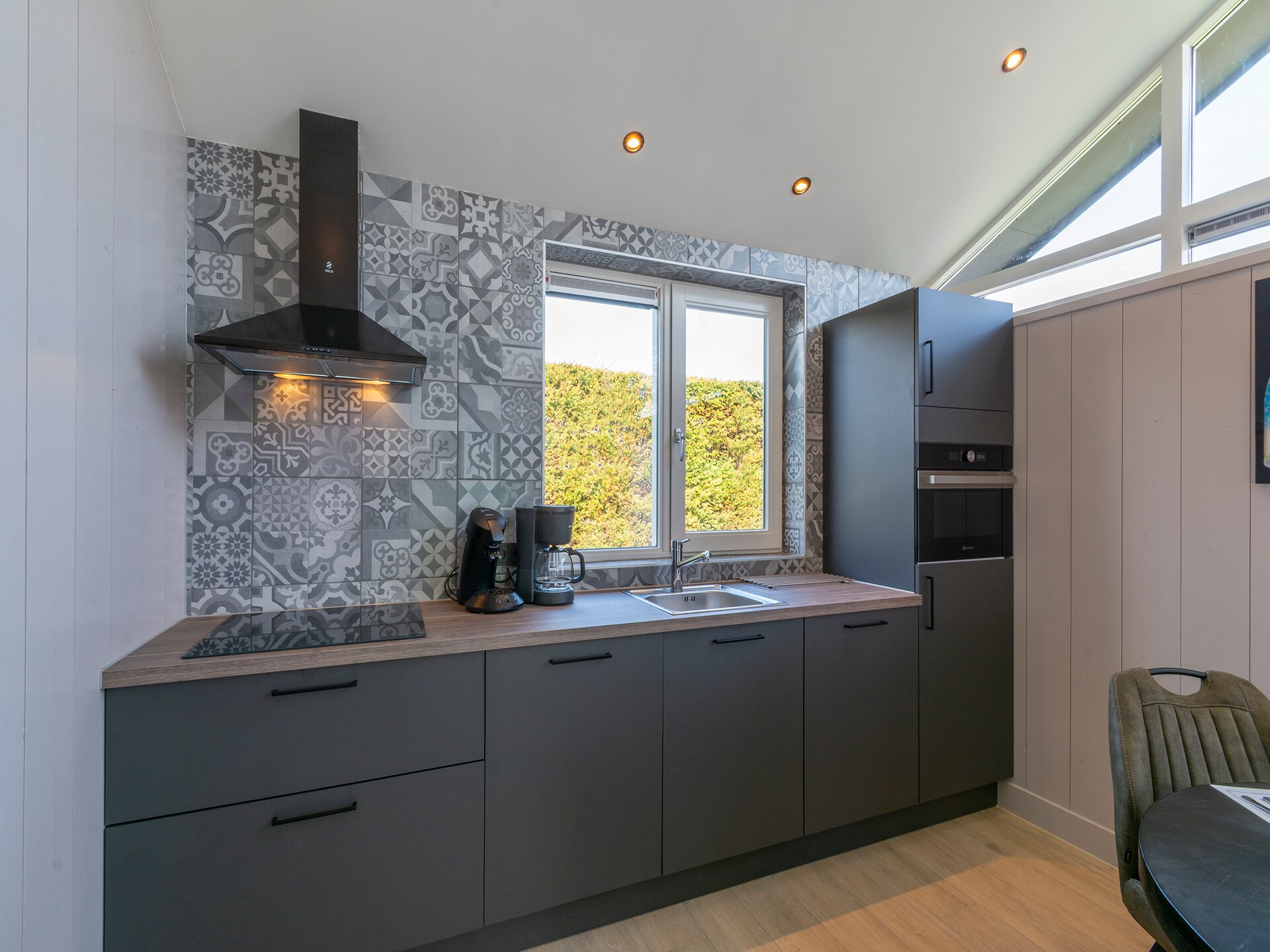Wellness Villa Azure: luxe vakantiehuis met sauna nabij het strand - foto 14