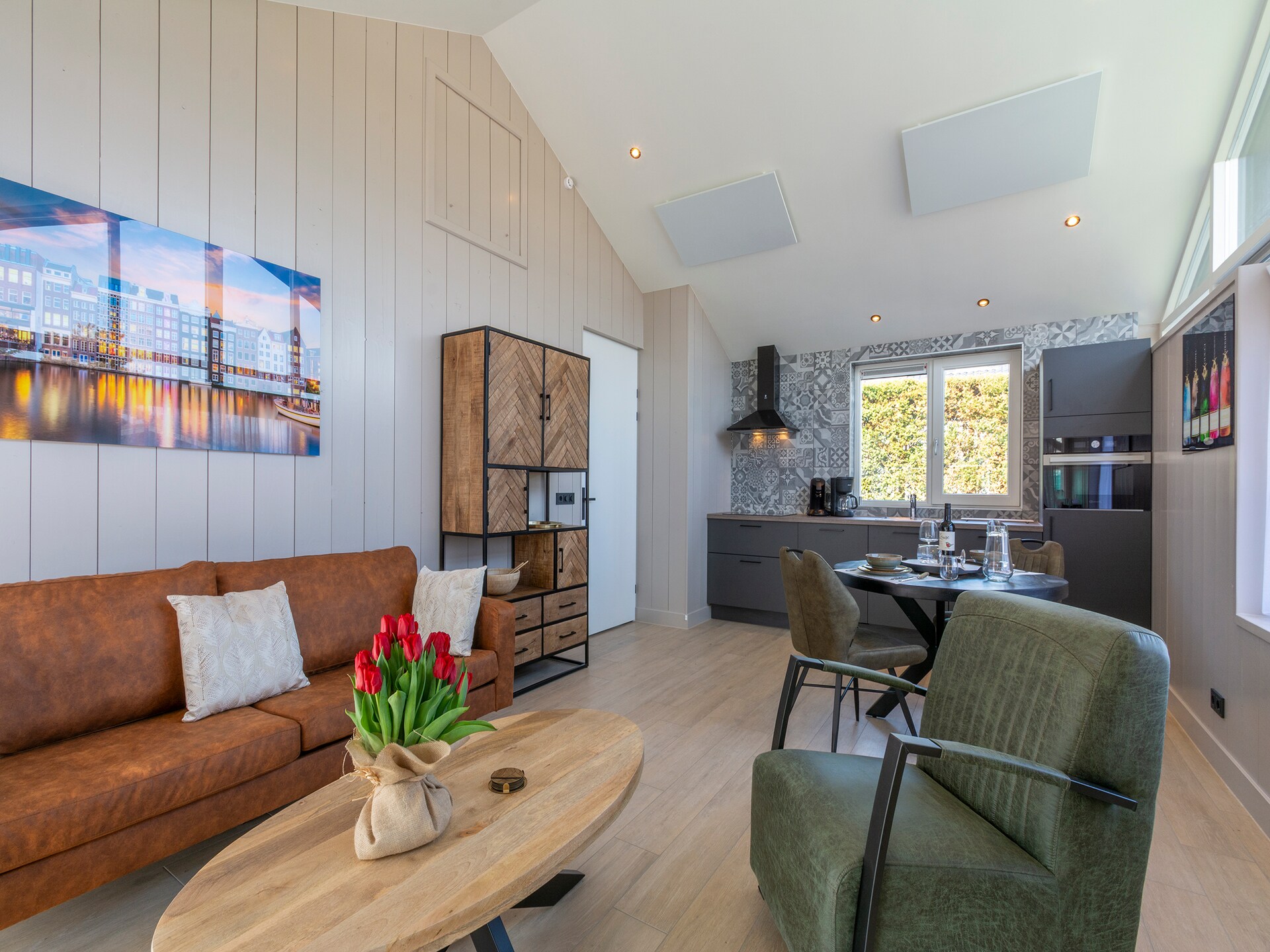 Wellness Villa Azure: luxe vakantiehuis met sauna nabij het strand - foto 12