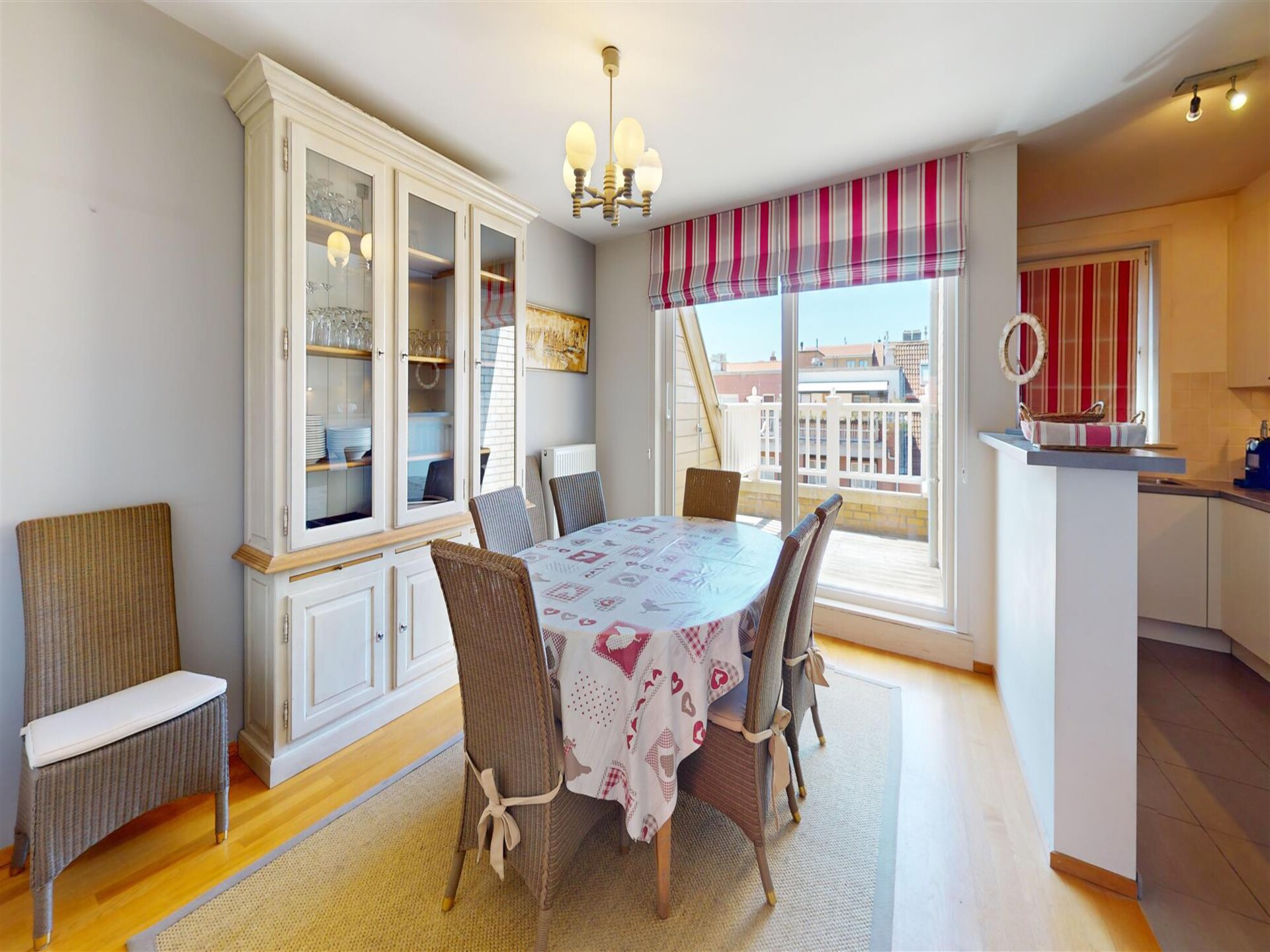Luxueuze duplex met 2 terrassen op 75m², hartje Knokke aan zee - foto 4