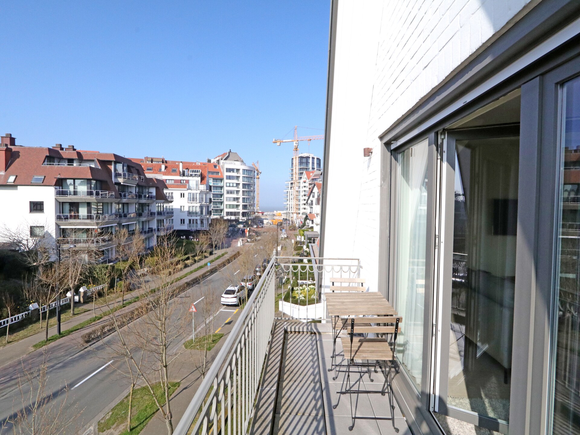 Licht appartement met 3 slaapkamers nabij Albertplein in Knokke-Heist - foto 5
