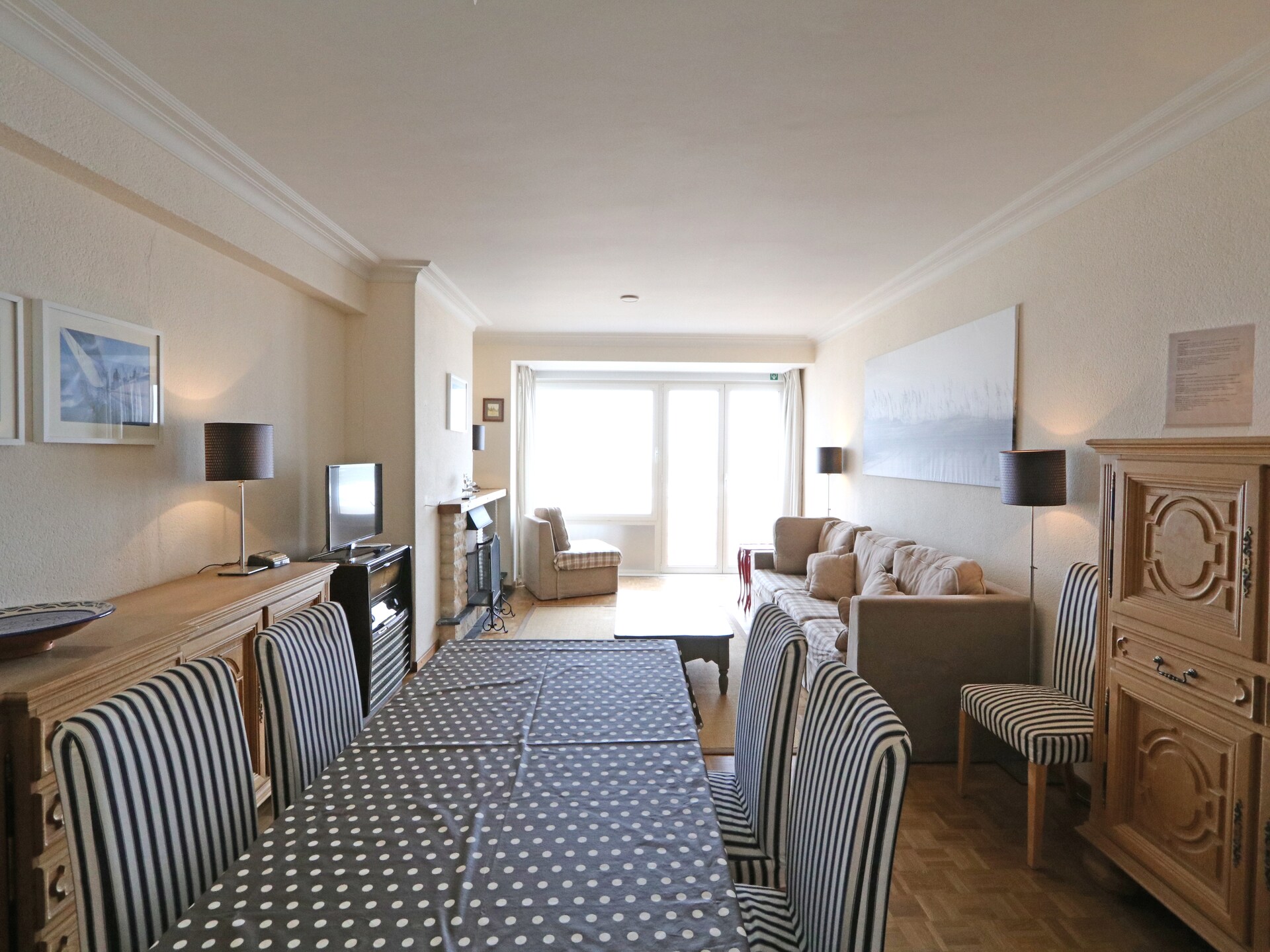 Zeezicht appartement met garage aan de Zeedijk van Het Zoute, Knokke-Heist - foto 3