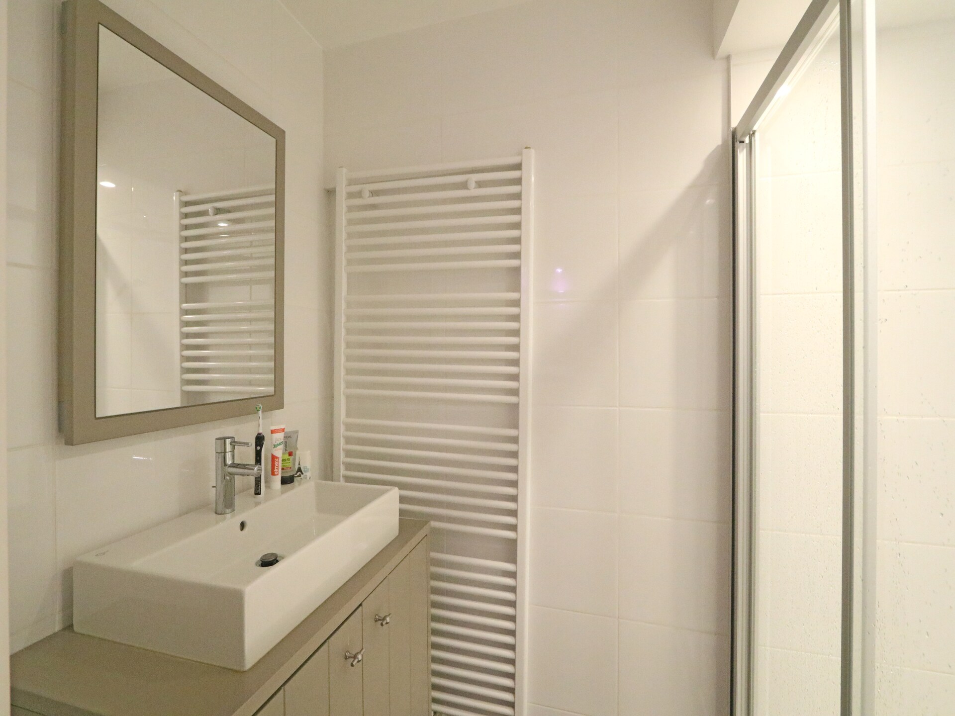 Elegant appartement aan zee in Het Zoute met garage en zeezicht - foto 11