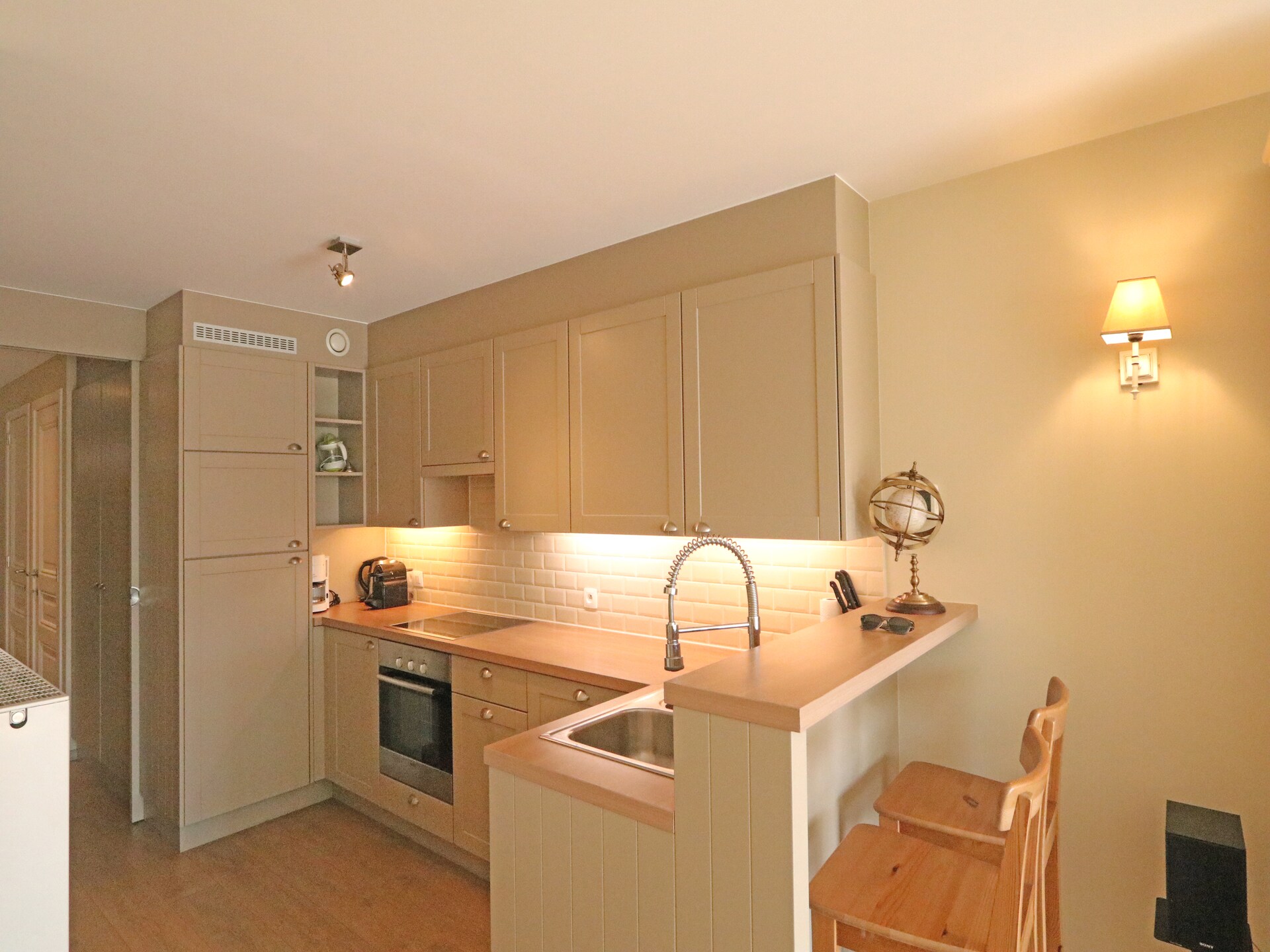 Elegant appartement aan zee in Het Zoute met garage en zeezicht - foto 3