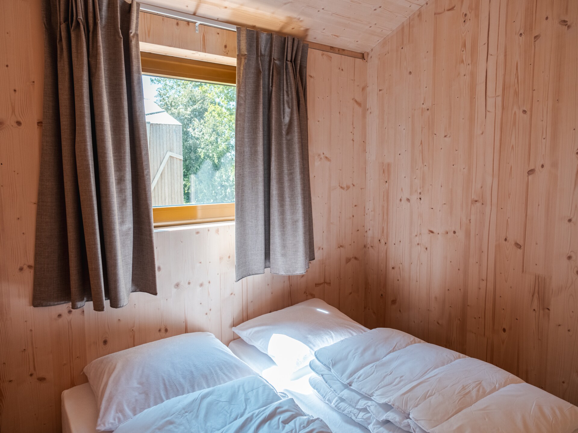 Unieke groepsaccommodatie met 5 Tiny Greenhouses in Friesland - foto 26