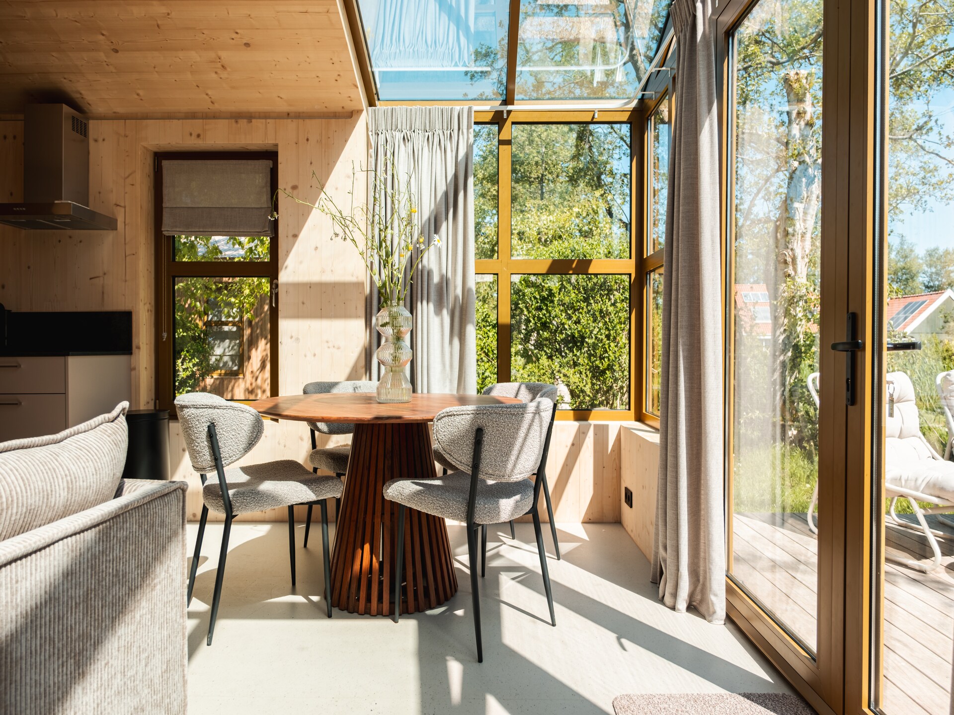 Groepsruimte met 4 greenhouses voor 16 personen in Friesland - foto 11