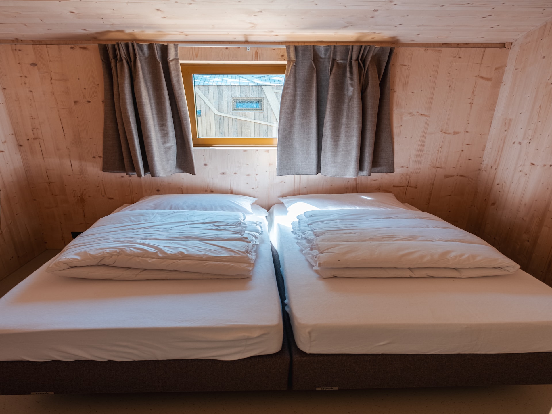 Groepsruimte met 4 greenhouses voor 16 personen in Friesland - foto 17