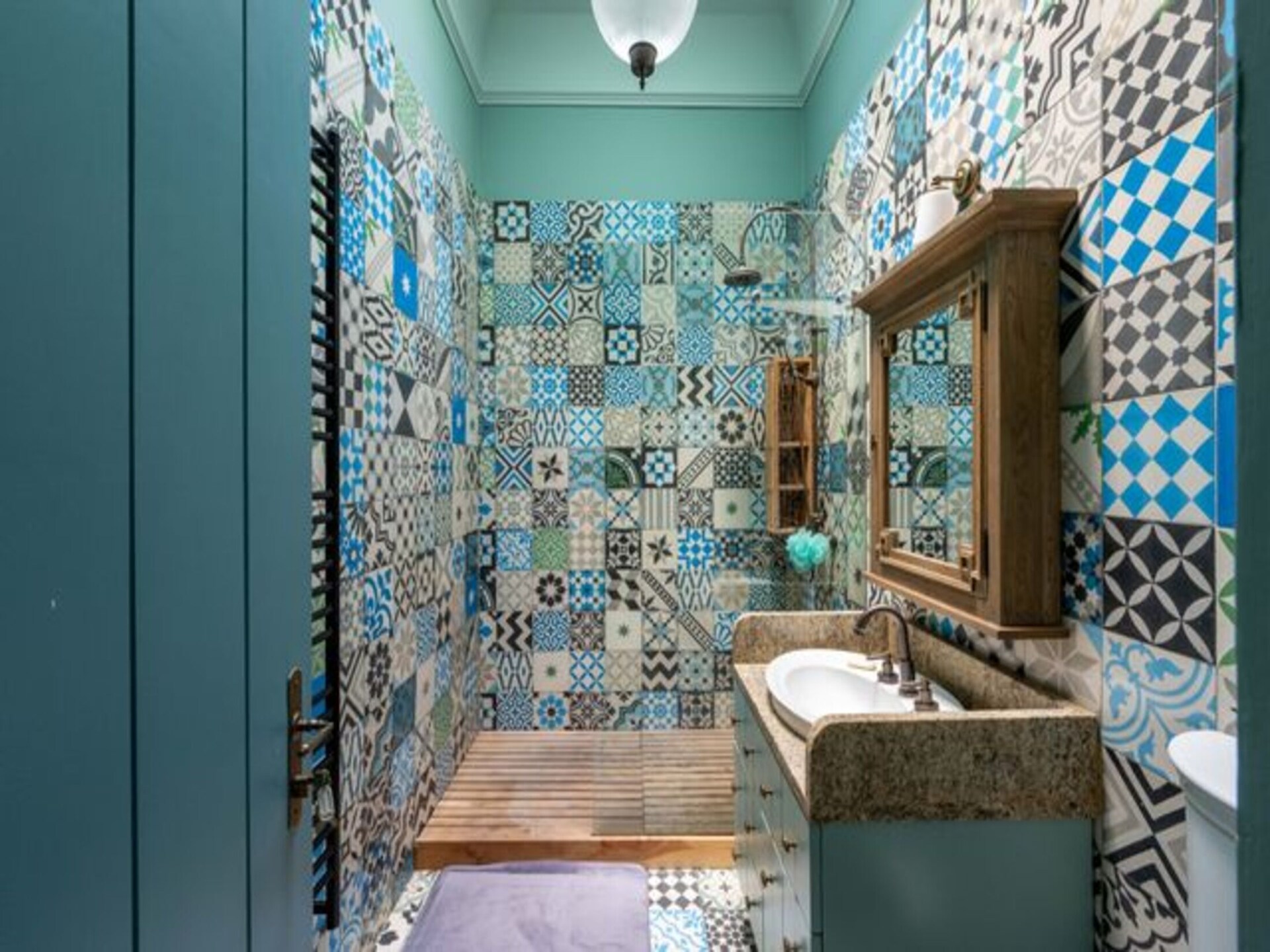 Schitterende 4-slaapkamer villa met zwembad in het prestigieuze Bishopscourt, Kaapstad - foto 23