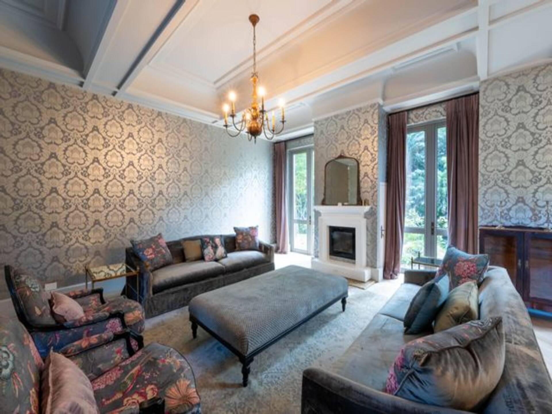 Schitterende 4-slaapkamer villa met zwembad in het prestigieuze Bishopscourt, Kaapstad - foto 11