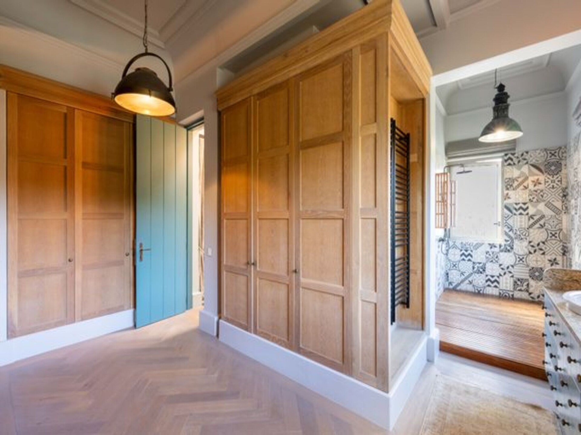 Schitterende 4-slaapkamer villa met zwembad in het prestigieuze Bishopscourt, Kaapstad - foto 18