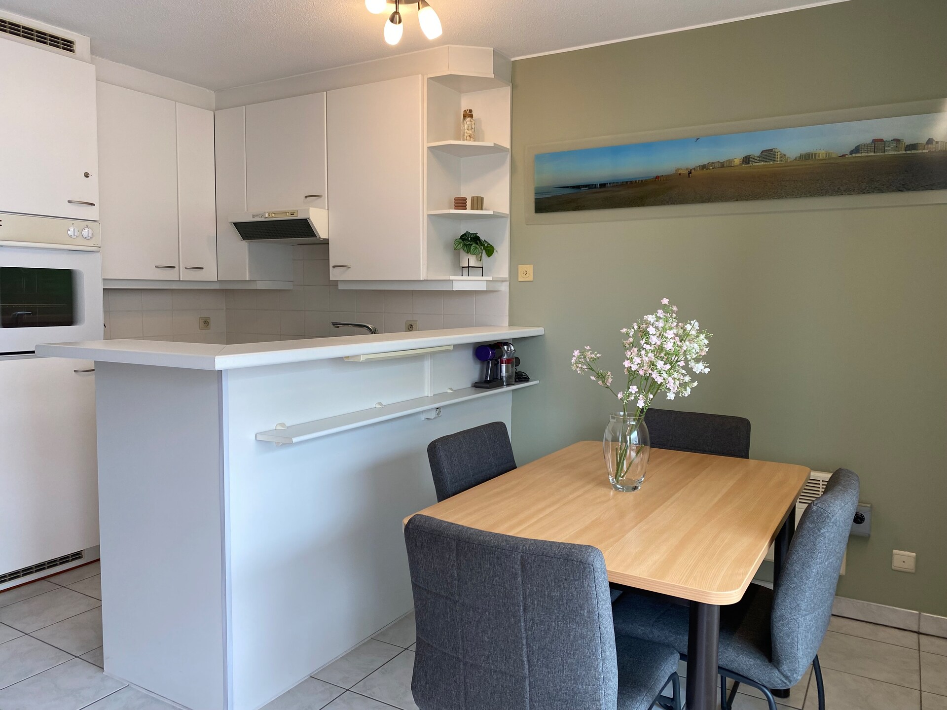 Vernieuwd appartement in Nieuwpoort-Bad, vlakbij strand en golfbaan - foto 3