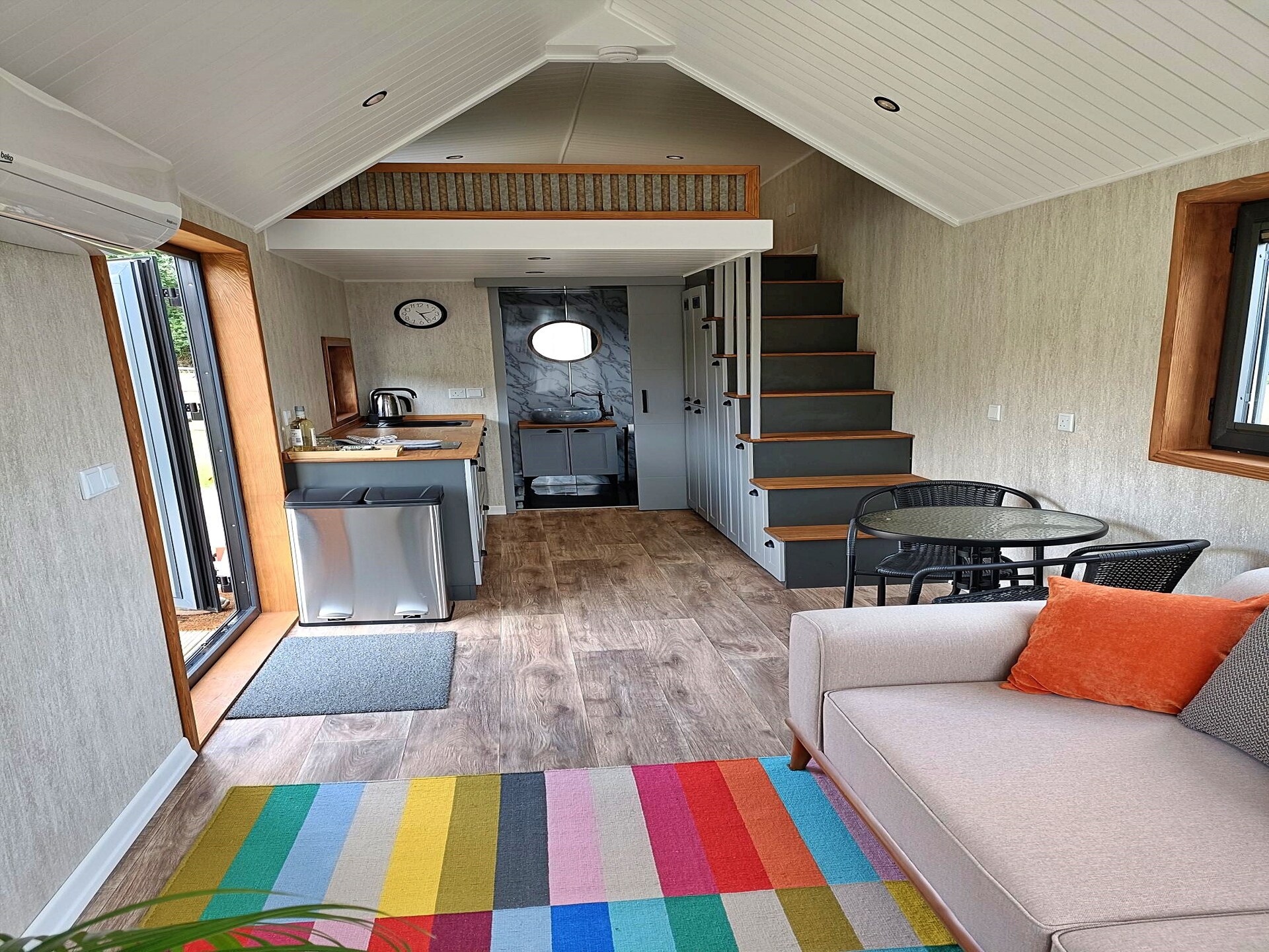 Tiny House in Bovey Tracey: knus verblijf voor 2 met hond, dichtbij Dartmoor - foto 6