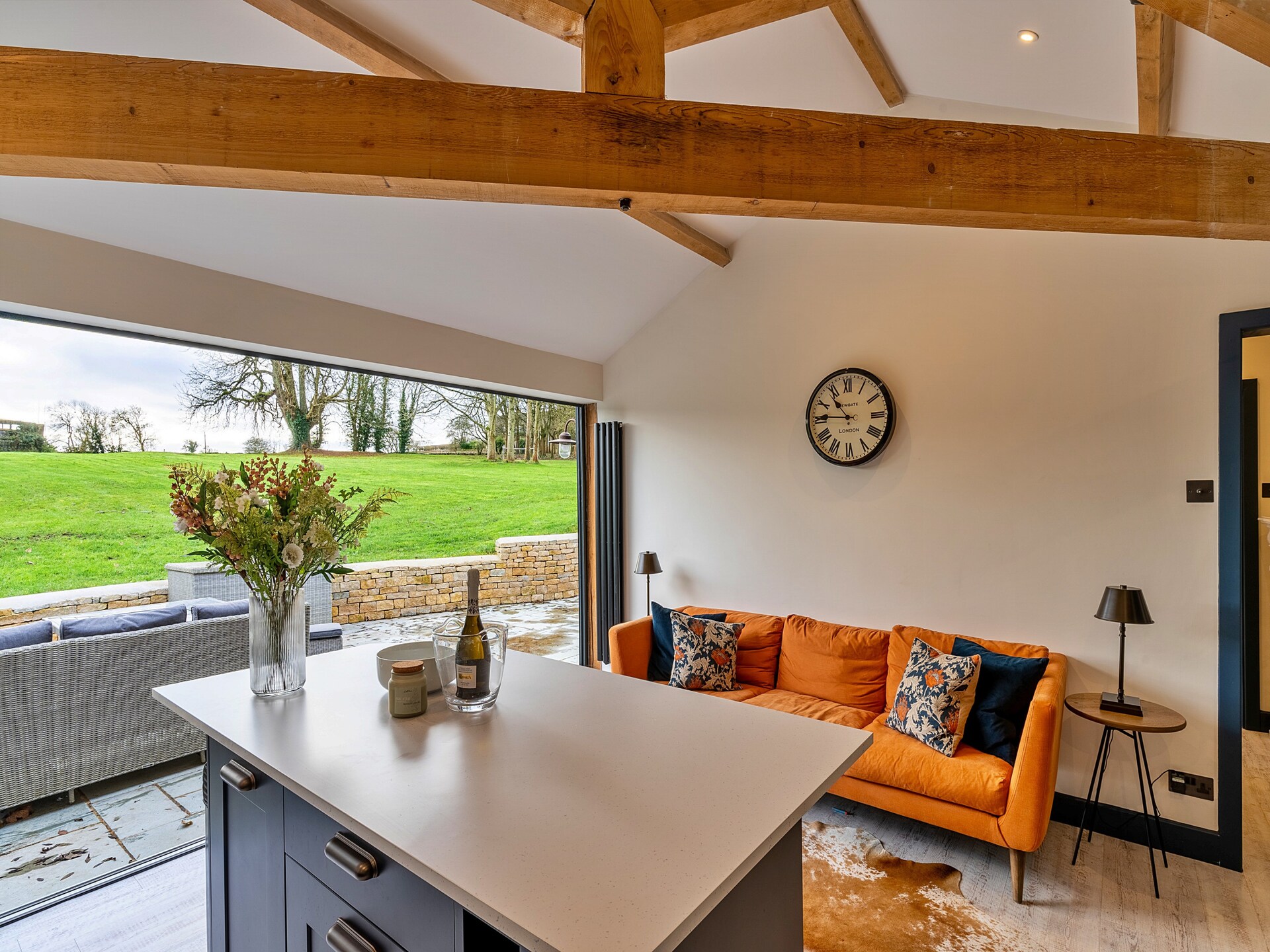 Gerenoveerde stalwoning met hot tub en weids uitzicht in de Cotswolds - foto 1