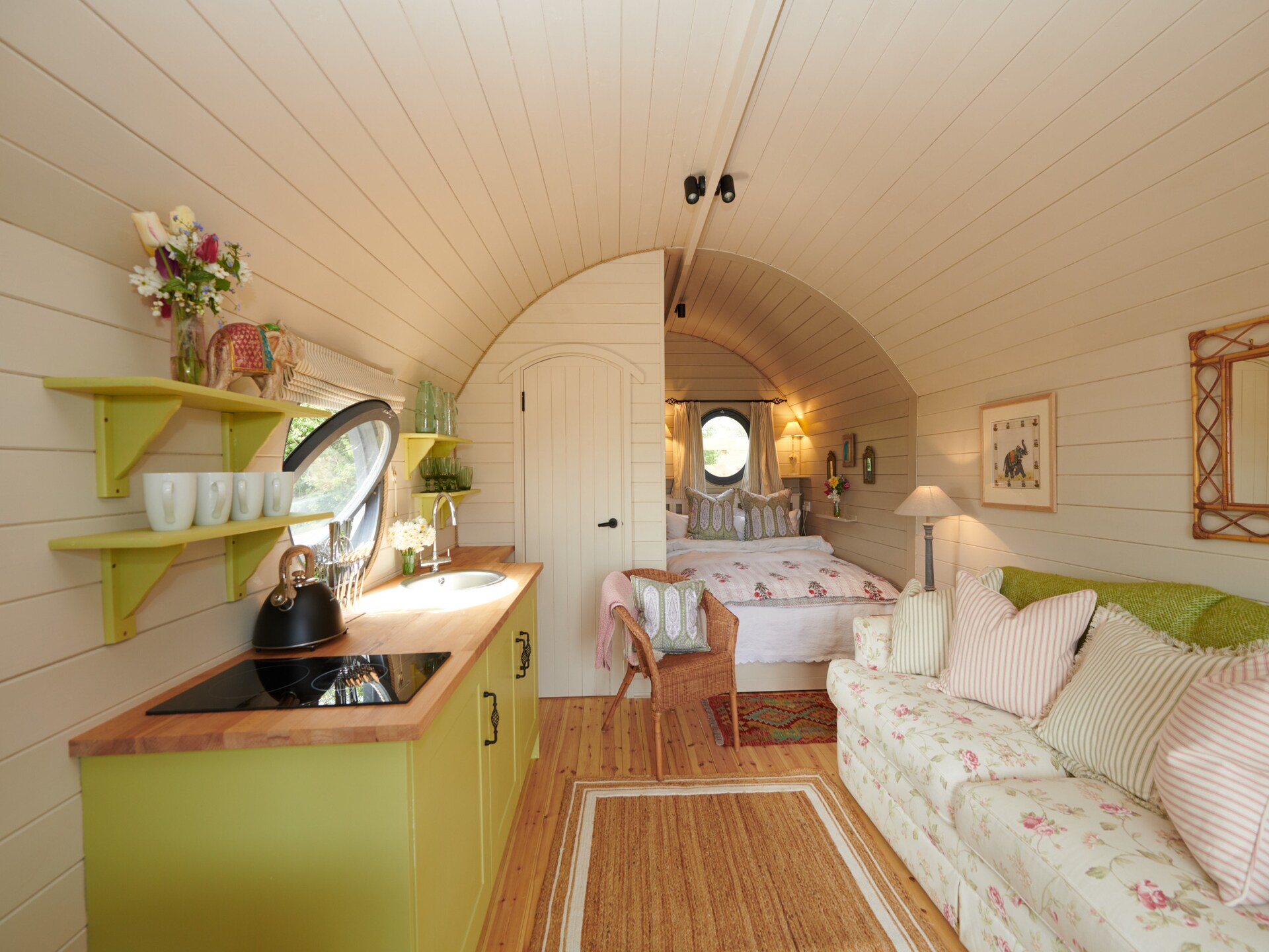 Luxe houtgestookte hot tub hut op het Oxfordshire platteland bij Banbury - foto 1