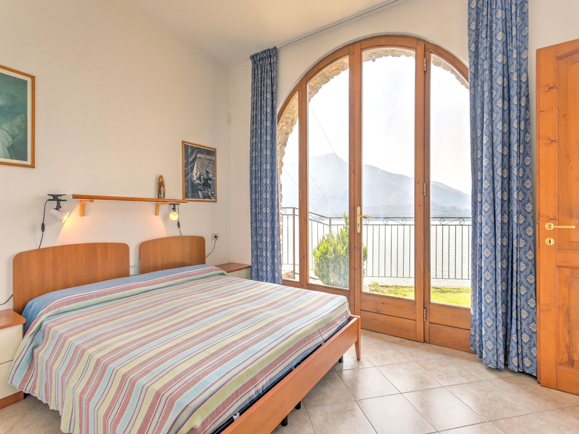 Panoramisch appartement aan het Comomeer met zwembad en tuin in Gravedona - foto 5
