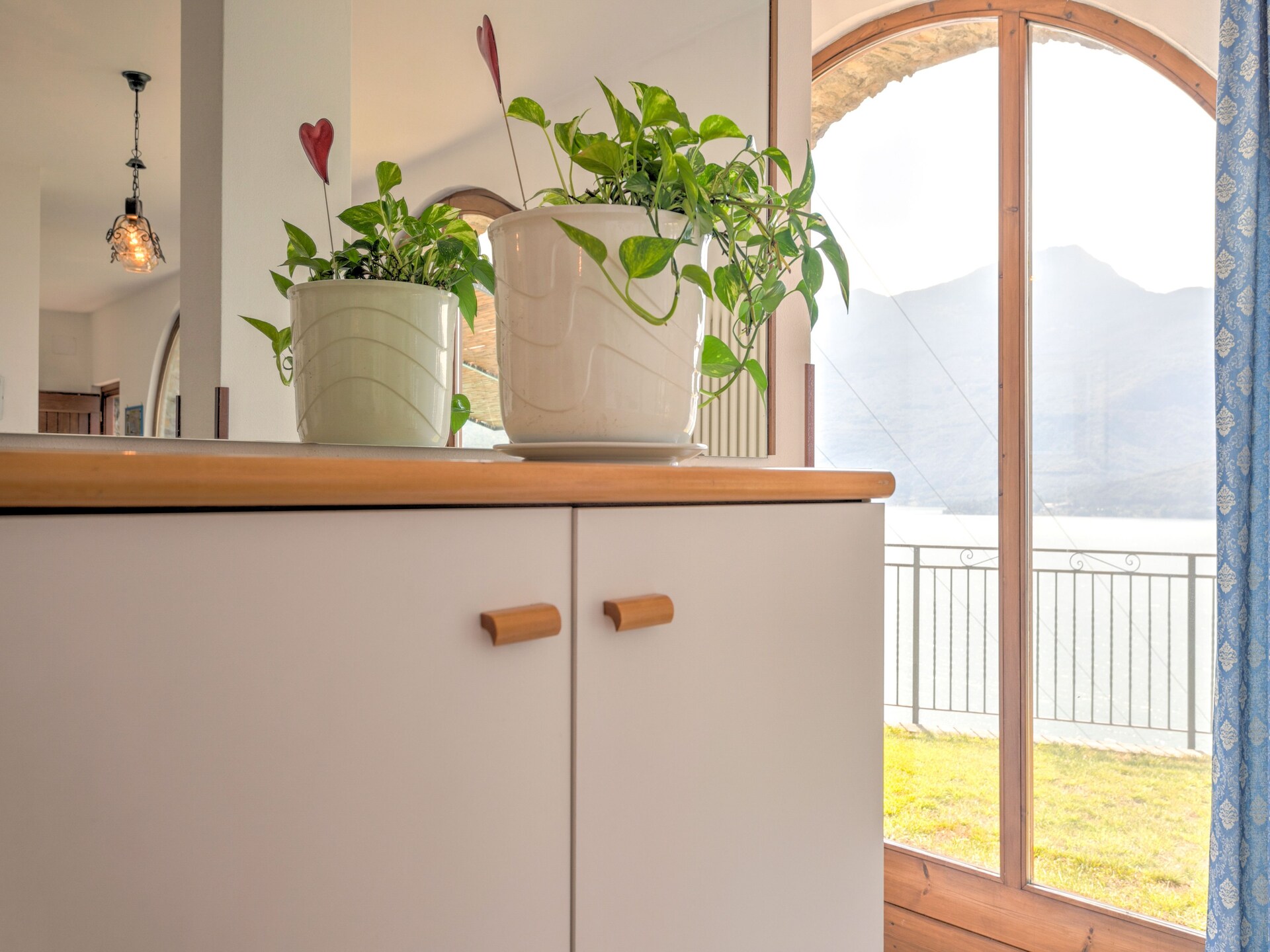 Panoramisch appartement aan het Comomeer met zwembad en tuin in Gravedona - foto 30