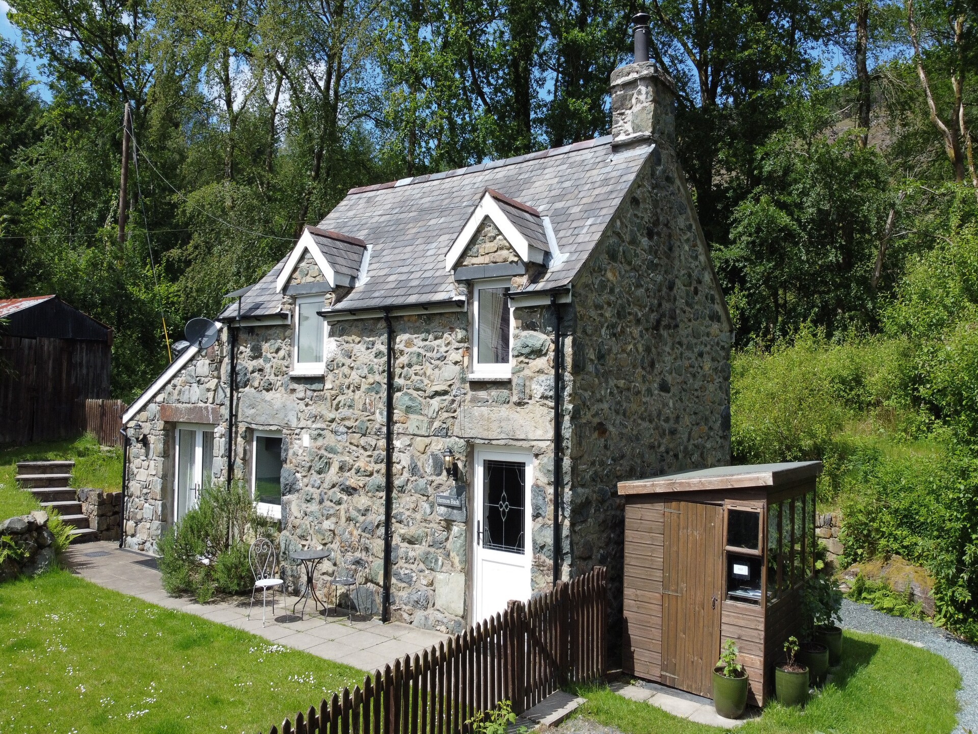 Stenen landhuis op landgoed Nannau bij Dolgellau, vlakbij Coed Y Brenin - foto 32